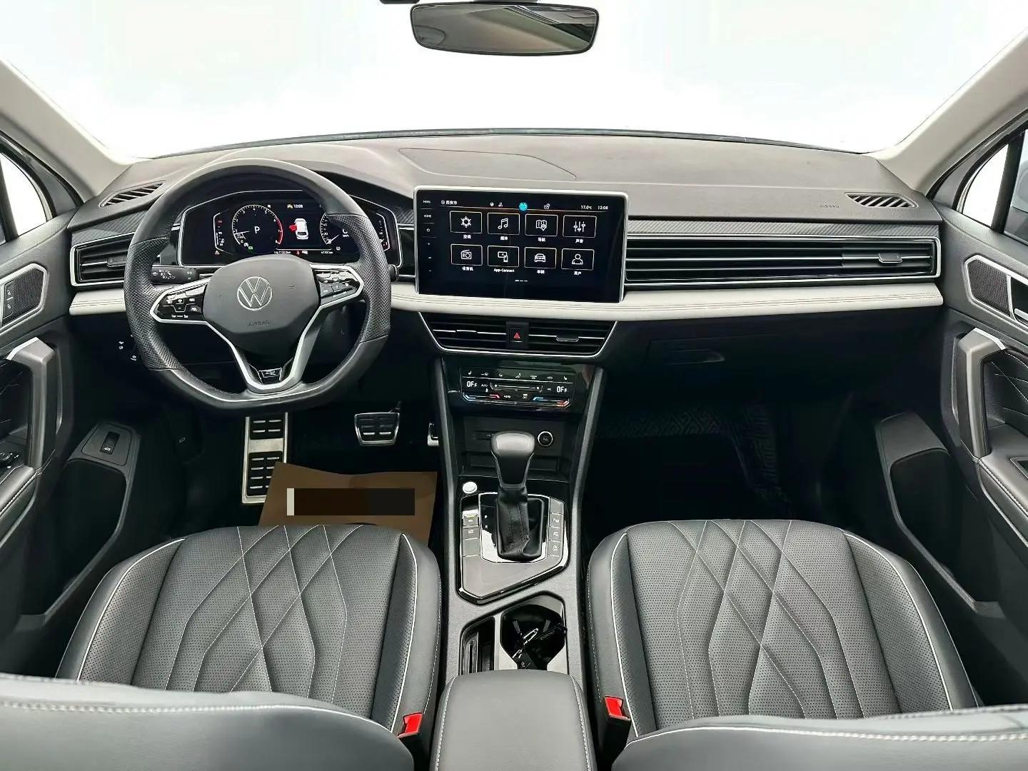 Tiguan L 2023 330TSI Automatic Two-Drive R-Line Enjoy Edition 5