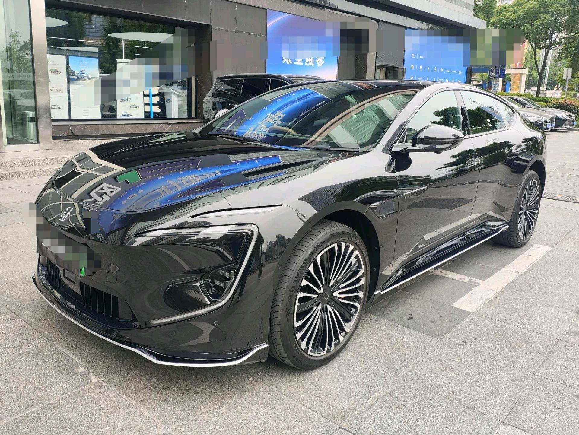 打开图片灯箱:Avatr 2026 Avatr 12 Ultra Pure Electric Edition Four-wheel Drive Automatic