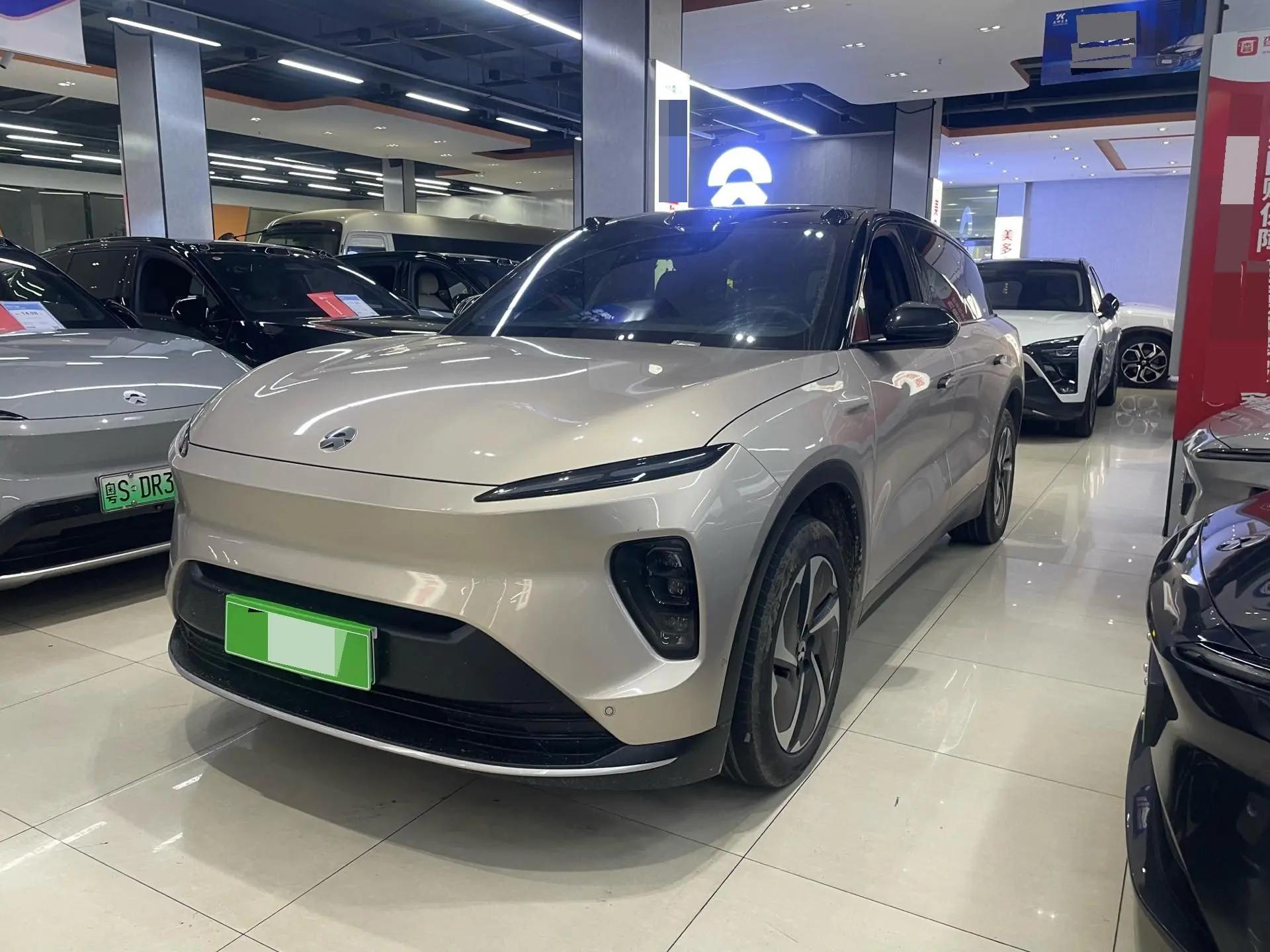 NIO ES8 2023 75kWh Executive Edition