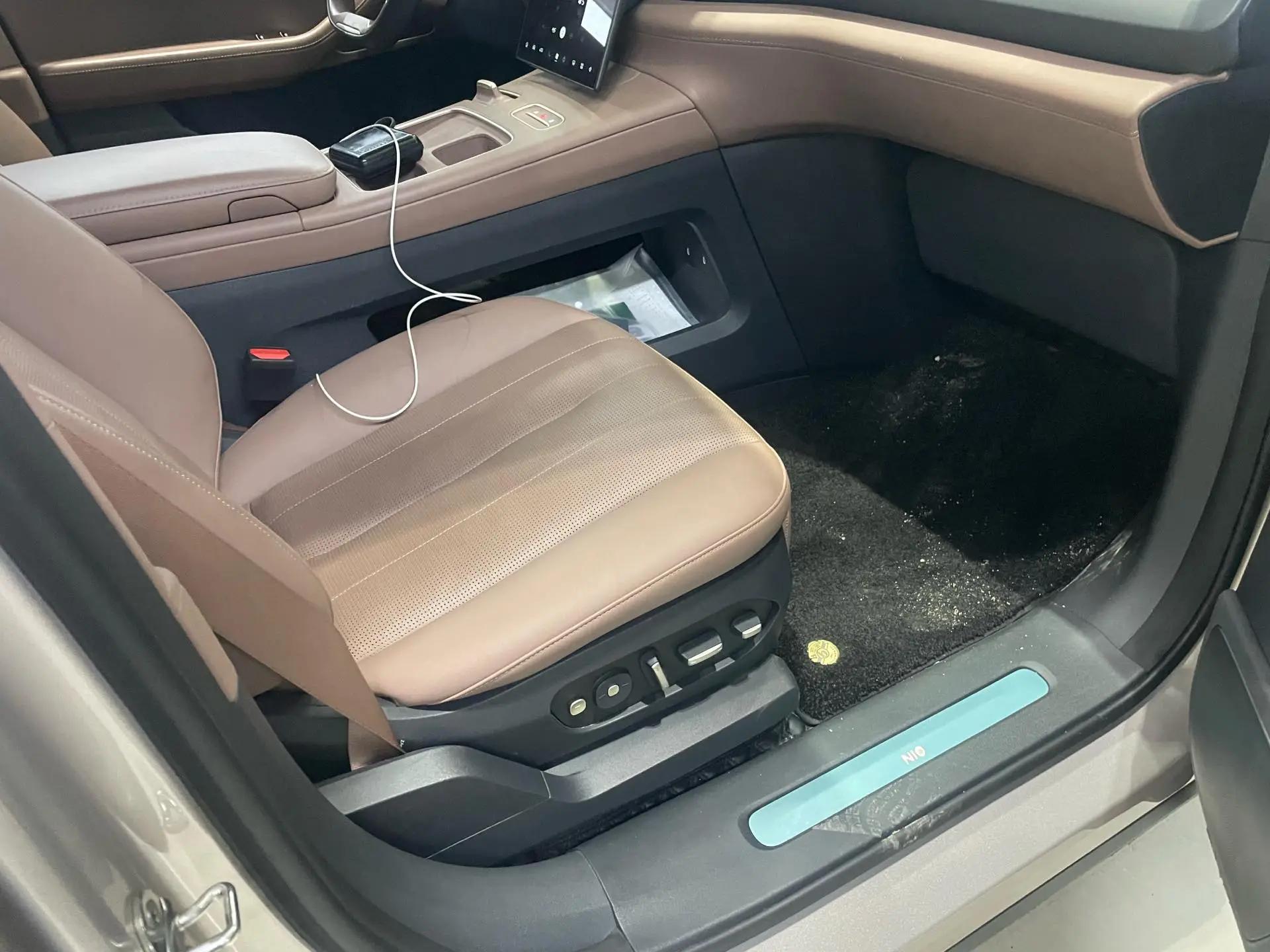 NIO ES8 2023 75kWh Executive Edition 6