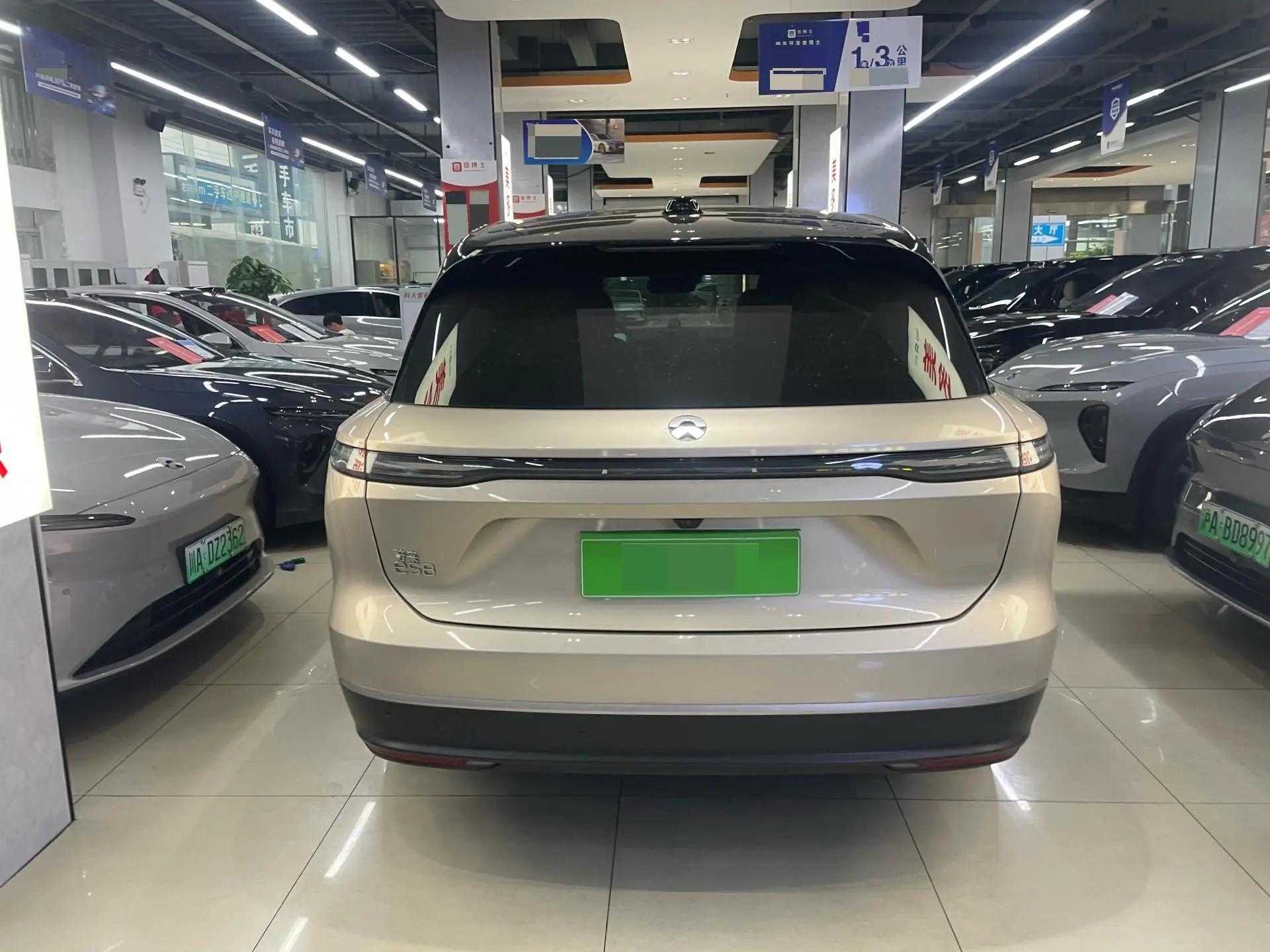 NIO ES8 2023 75kWh Executive Edition 7