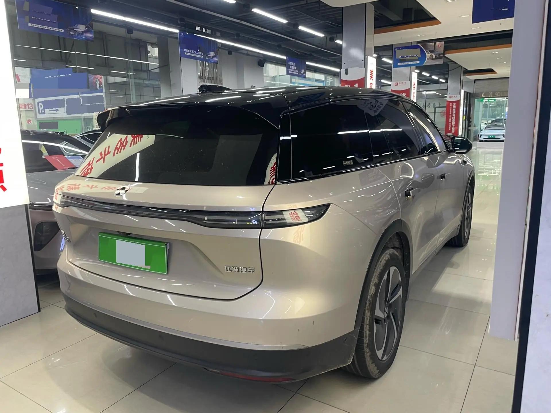 NIO ES8 2023 75kWh Executive Edition 8