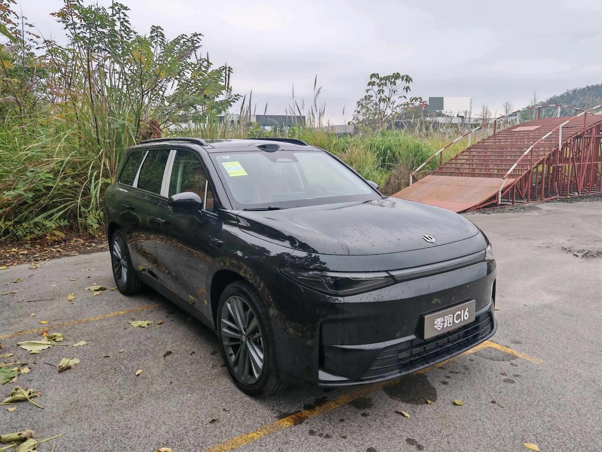 Leapmotor 2026 C 16 280 Laser Radar Zhizun Edition 6-seat Automatic Gear 3