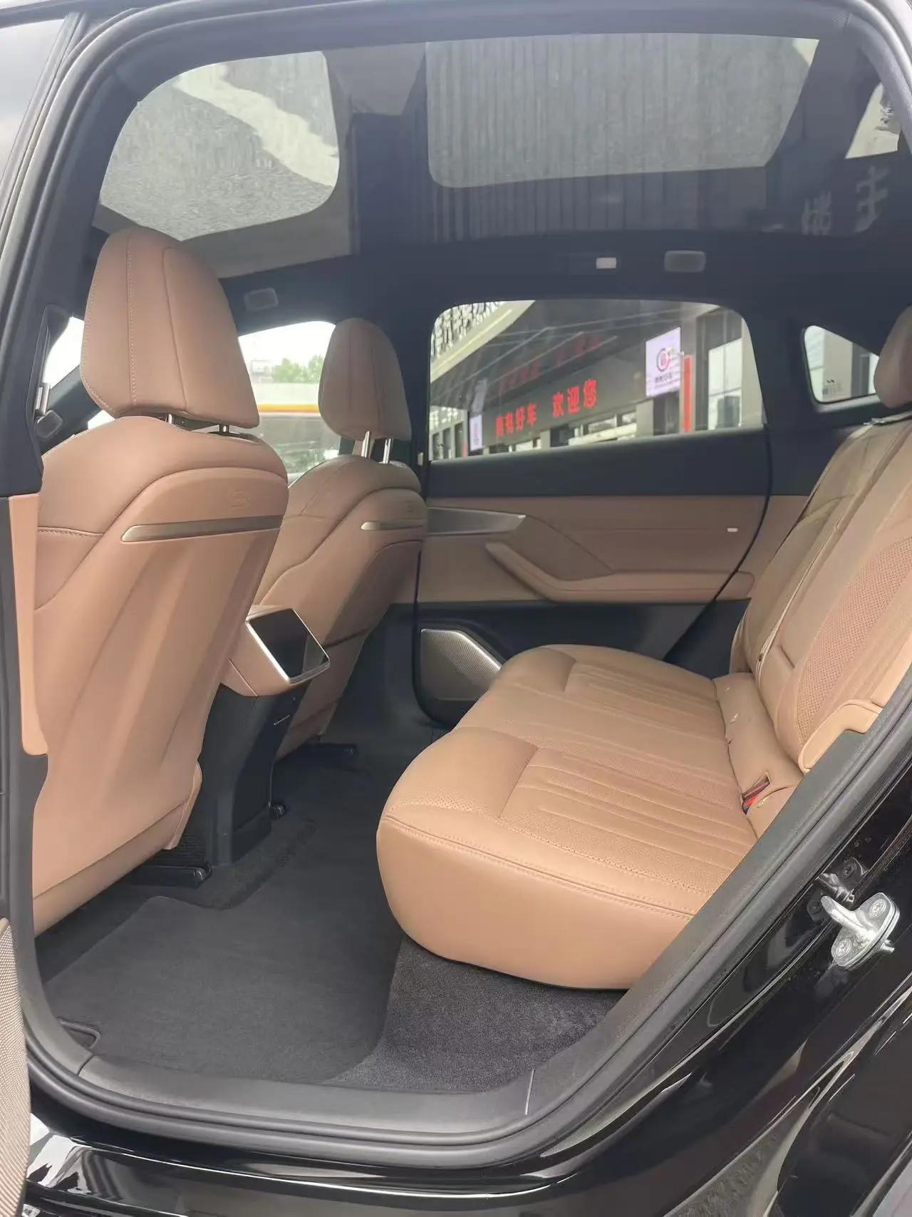 ONVO 2025 L60 60kWh four-wheel drive version automatic gear 4