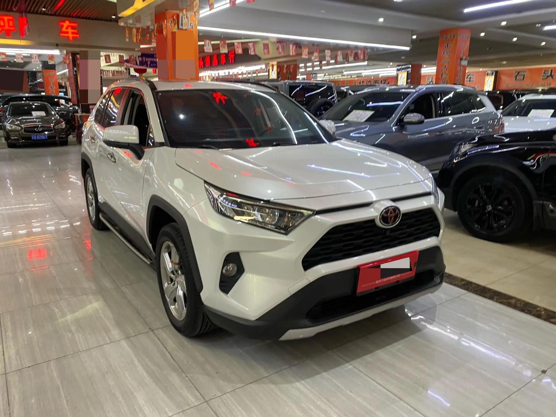 RAV4 Rongfeng 2021 2.0L CVT Four-wheel Drive Fashion Edition 4