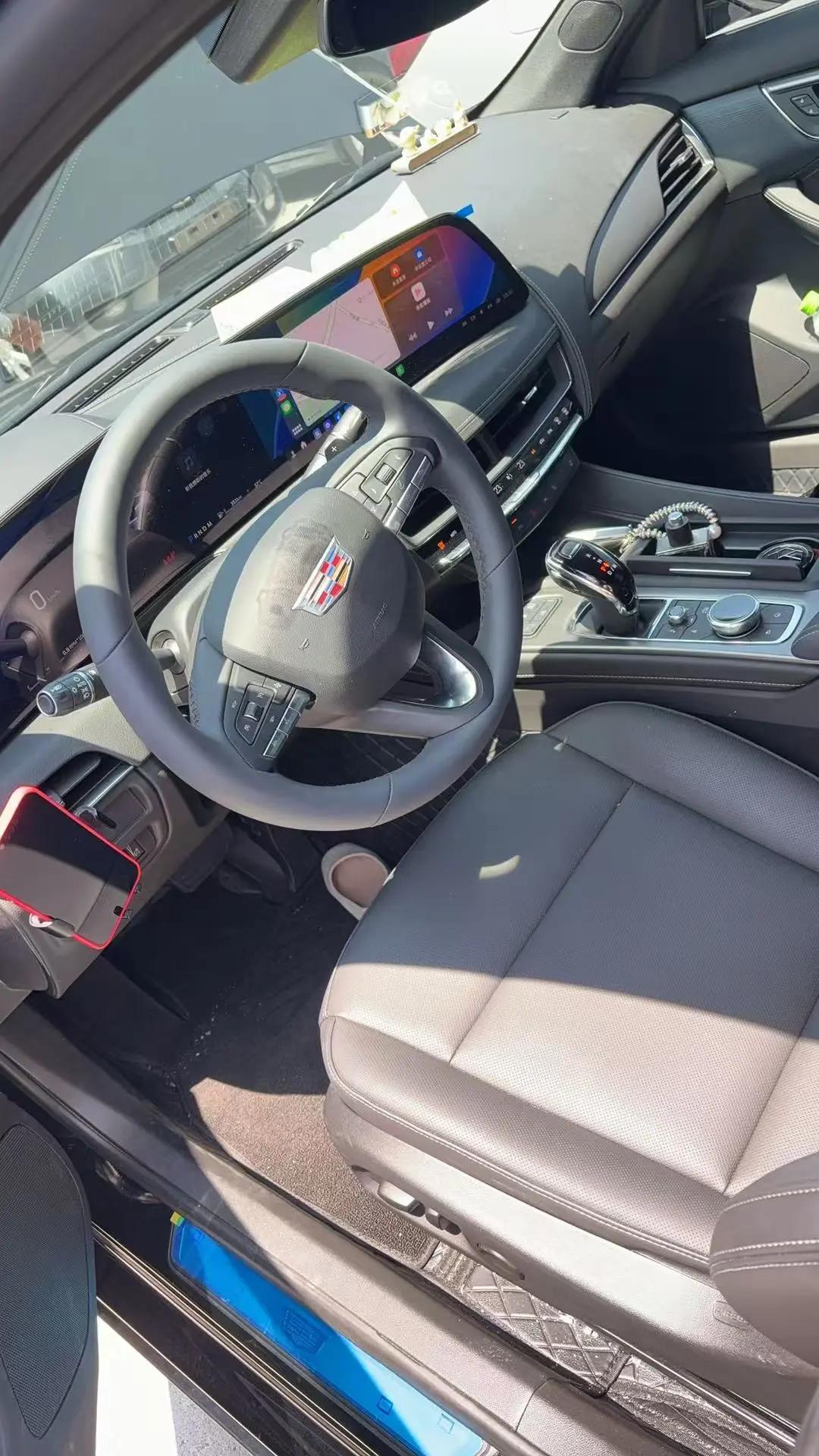 Cadillac 2025 CT5 2.0T 28T Urban Sport Edition, Automatic 5