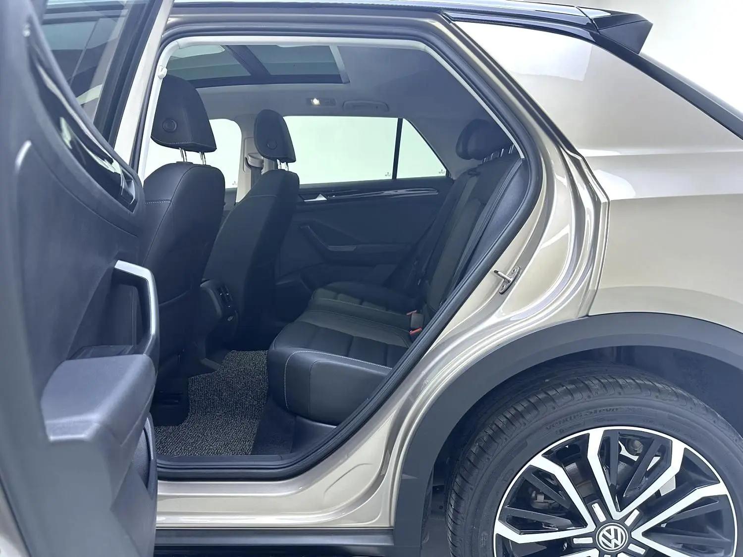 T-ROC Tange 2019 280TSI DSG Two-Drive Comfort National V 6