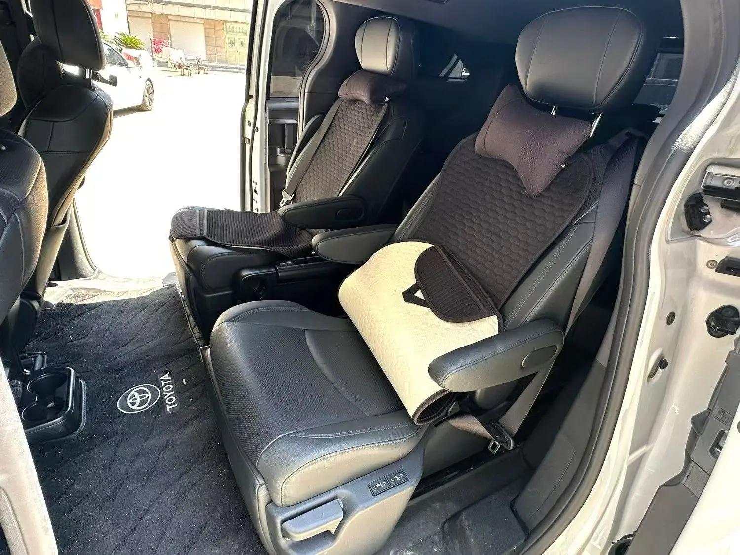 Toyota 2023 Sienna 2.5 CVT Prestige Automatic 3