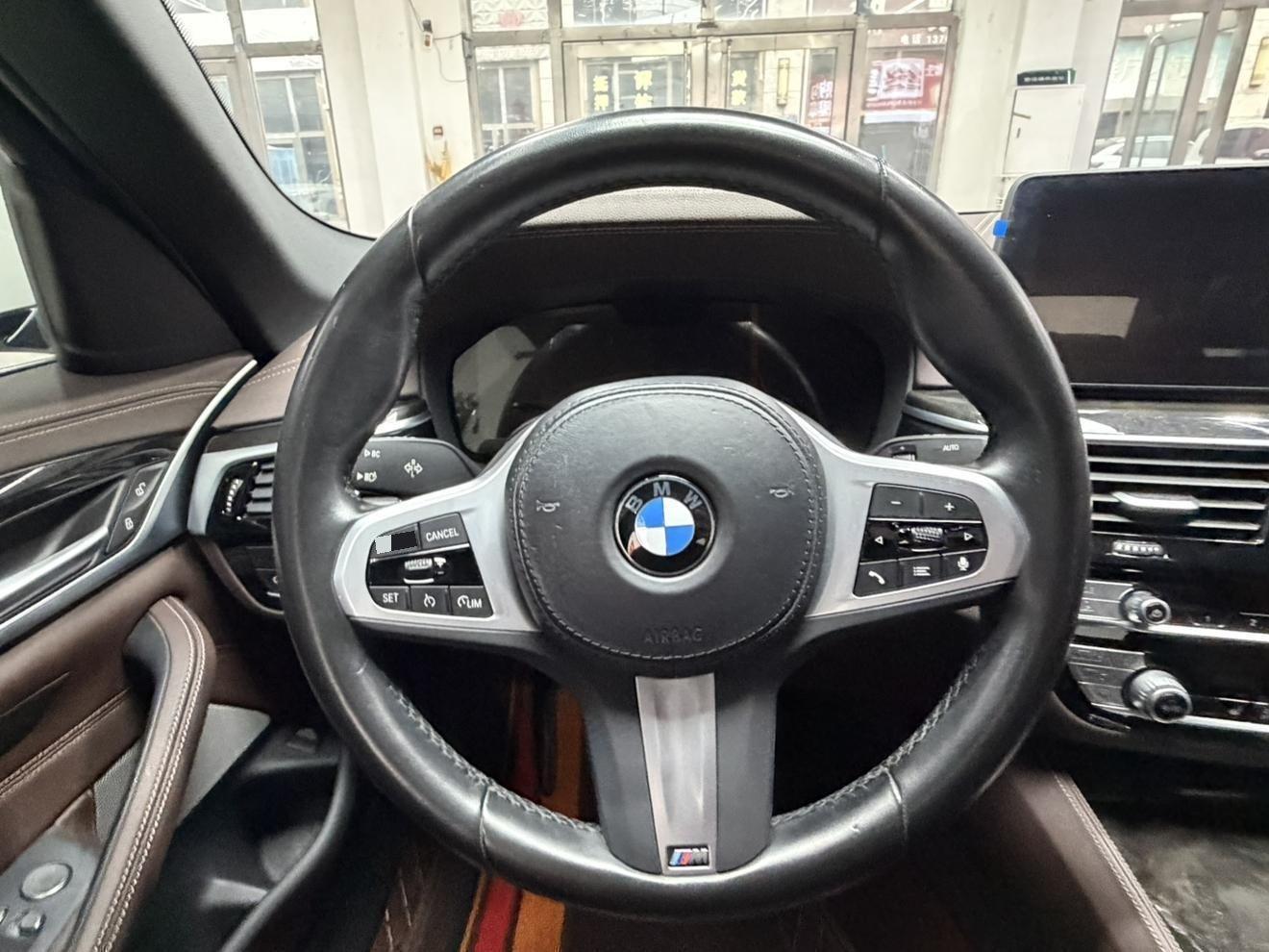 BMW 5 Series 2022 Change 2 525Li M Sports Suit 11