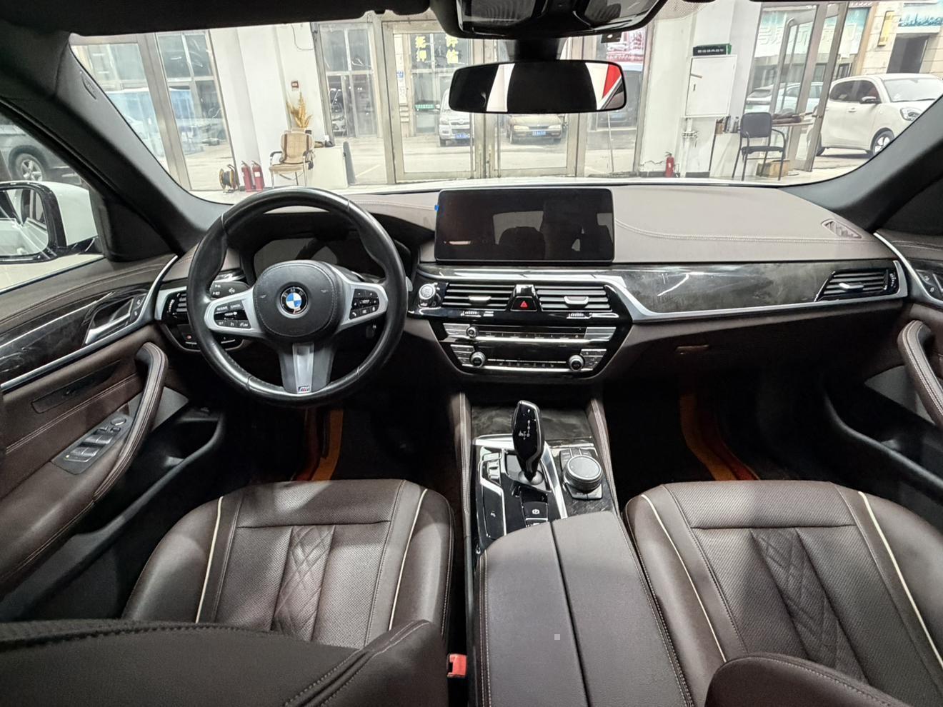 BMW 5 Series 2022 Change 2 525Li M Sports Suit 12