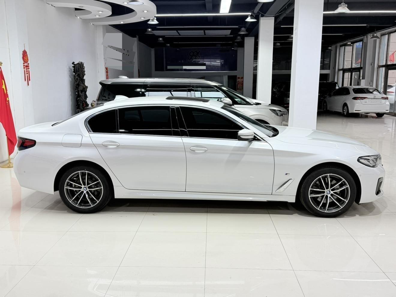 BMW 5 Series 2022 Change 2 525Li M Sports Suit 8