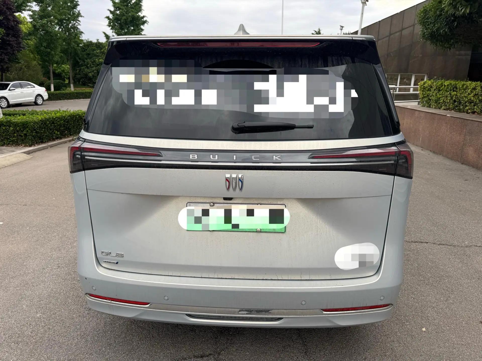 Buick 2025 GL8 Land Luxury 1.5T Prestige 7-Seater Automatic 8