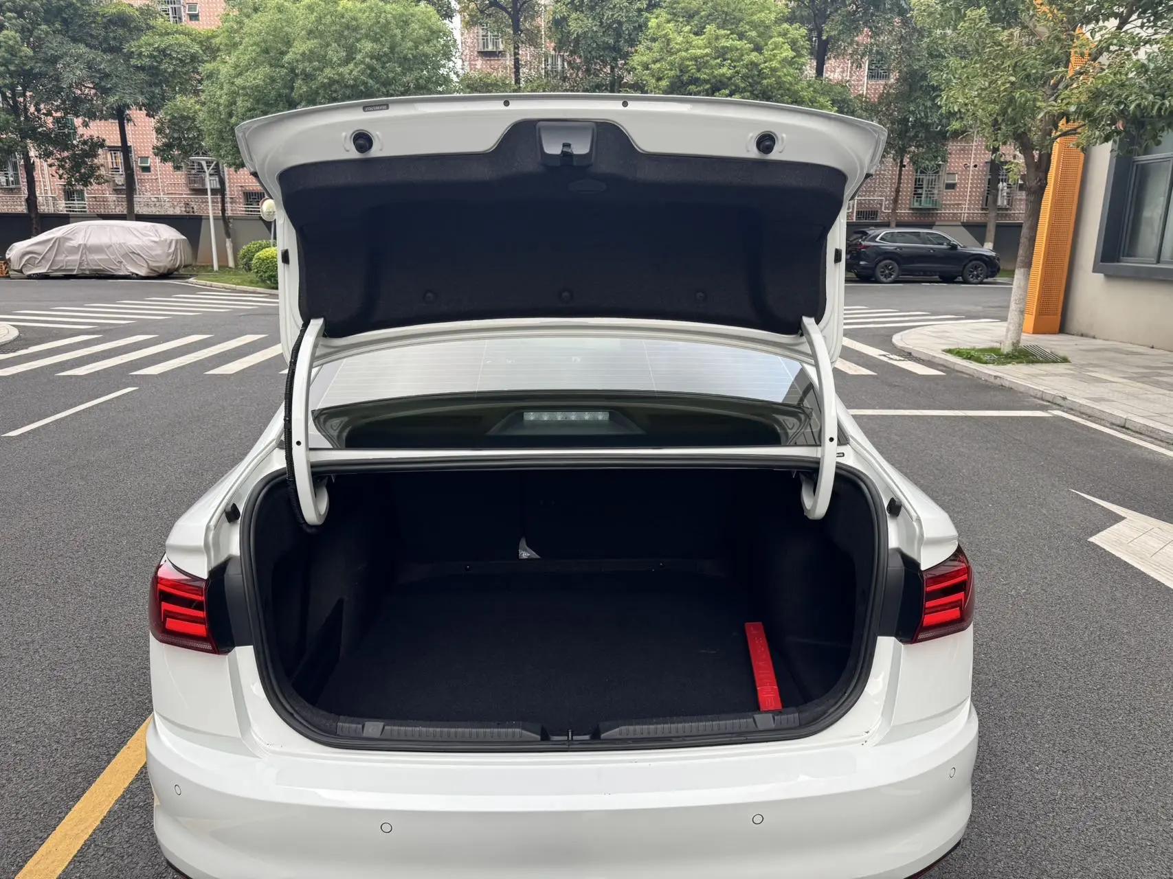 Bora 2021 1.5L Automatic Comfort Zhilian Edition 16