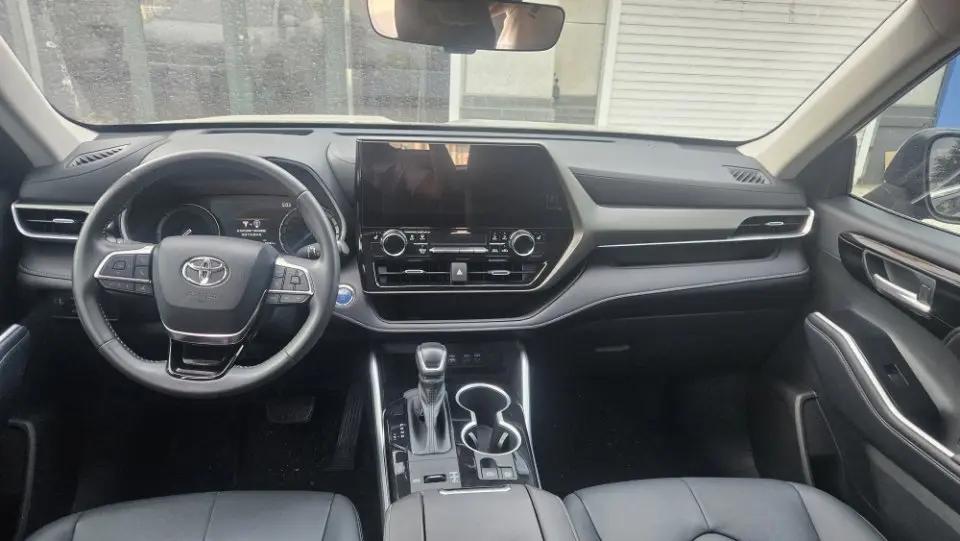 Highlander 2022 Dual Engine 2.5L Two-Drive Premium Edition 7 6