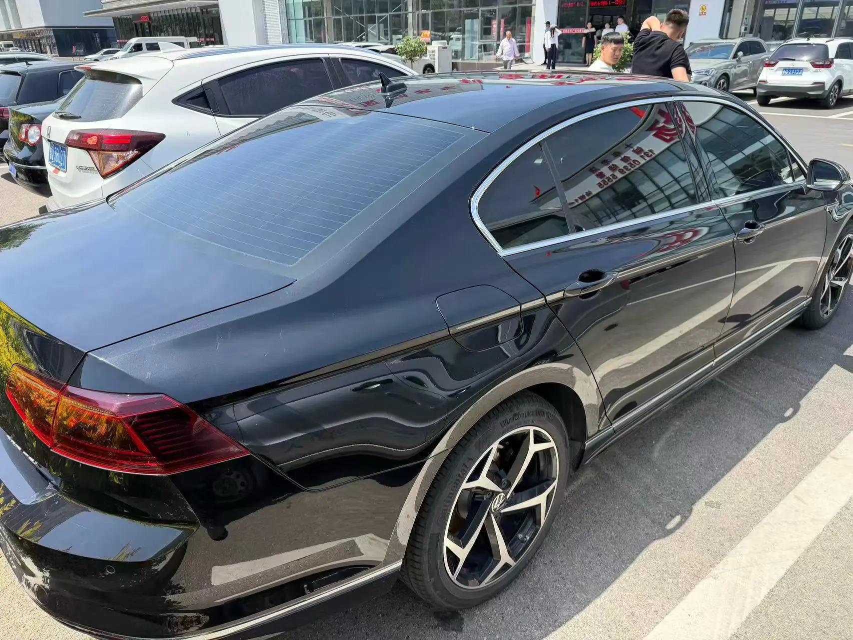 Magotan 2022 330TSI DSG Basic 6