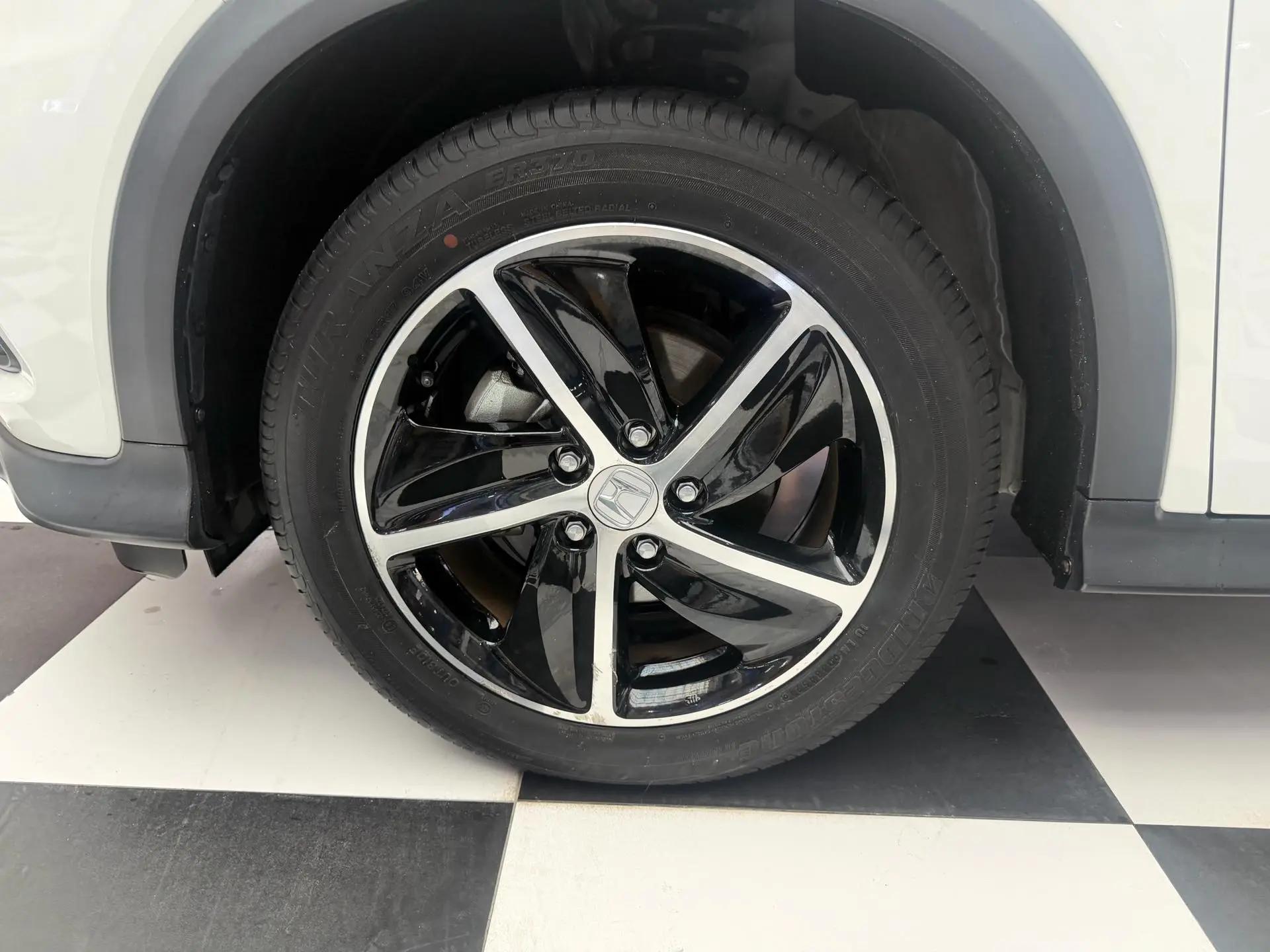 Vezel 2020 1.5L CVT Pioneer Edition 17