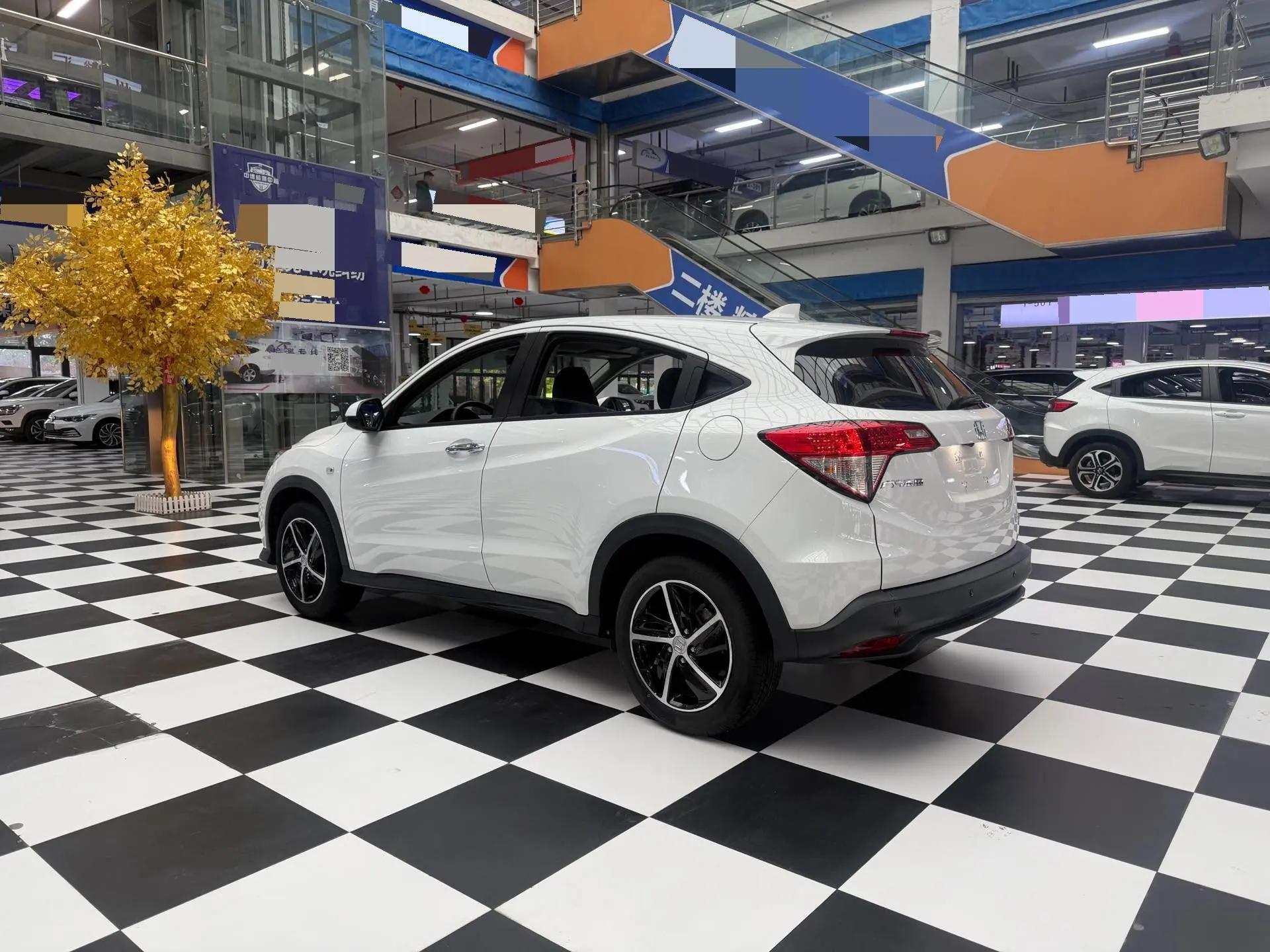 Vezel 2020 1.5L CVT Pioneer Edition 7