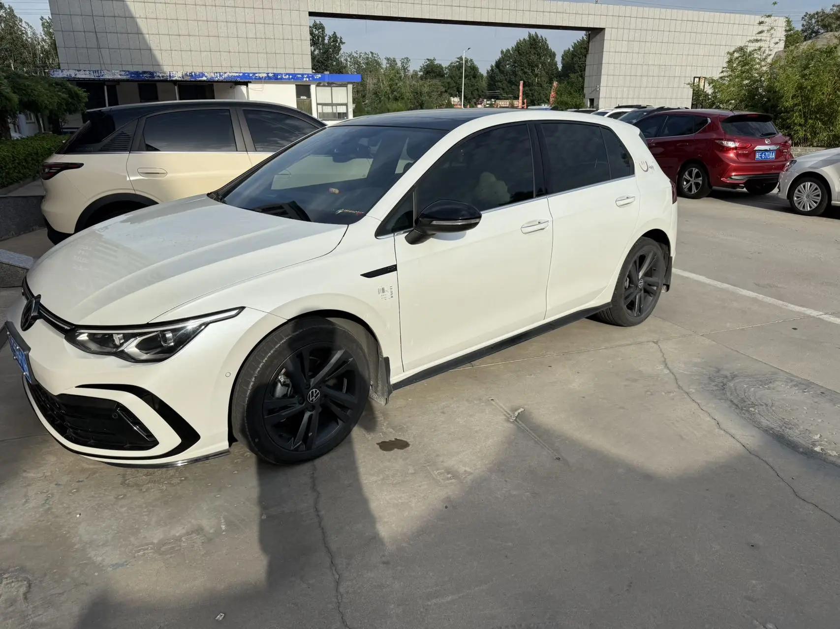 Volkswagen 2023 Golf 8 R-Line 1.4TSI 280TSI Lite Automatic