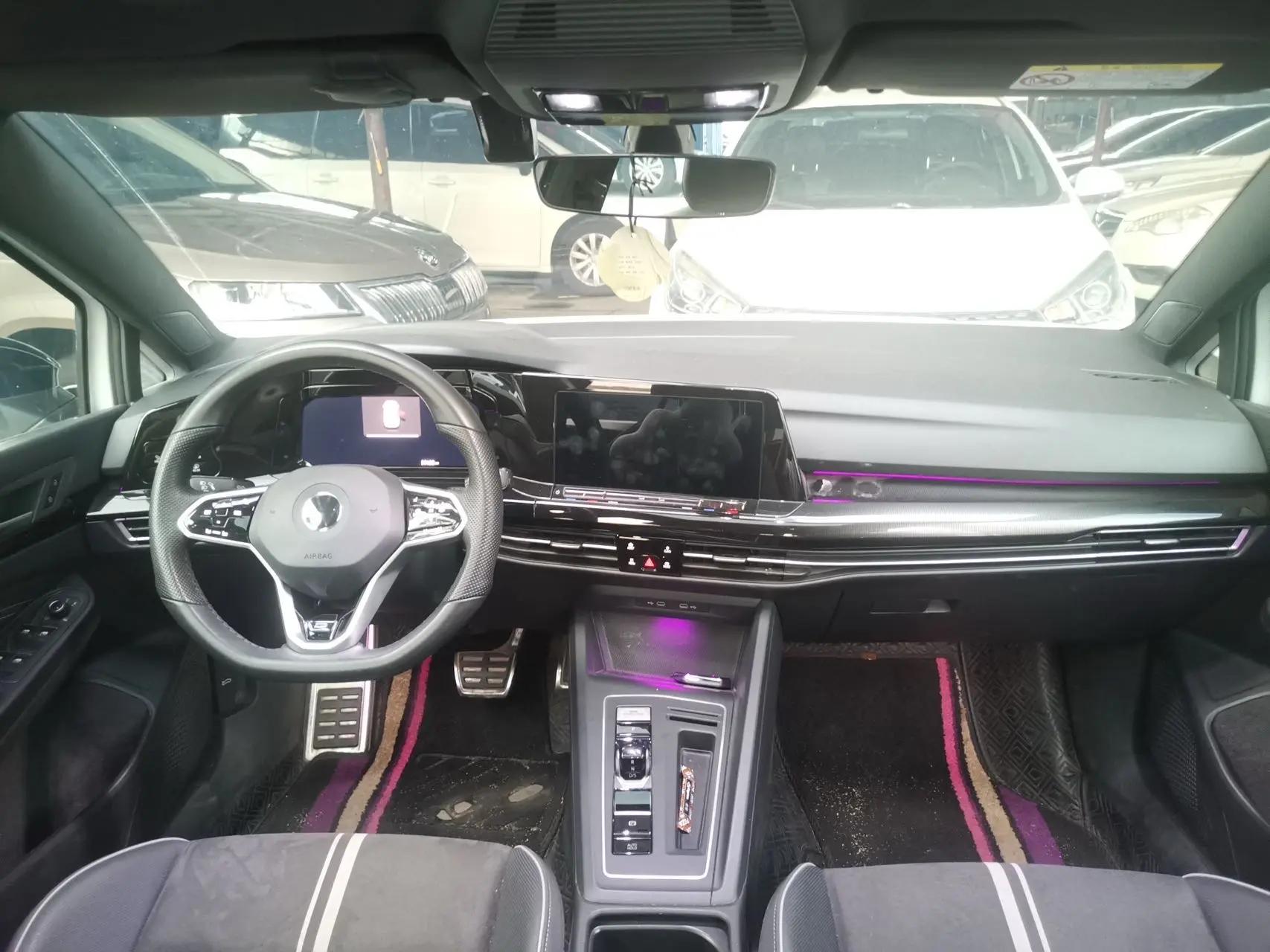 Volkswagen 2023 Golf 8 R-Line 1.4TSI 280TSI Lite Automatic 6