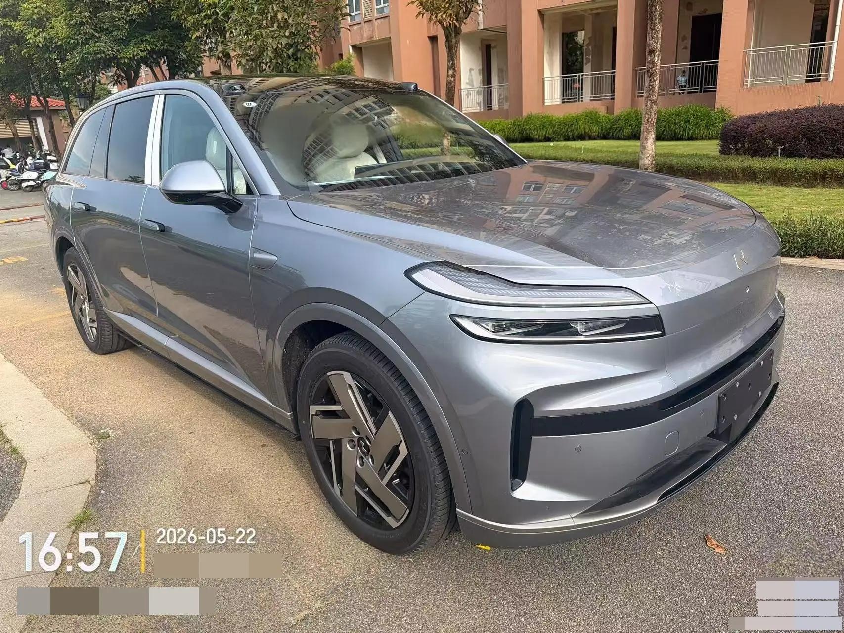 ONVO 2025 L90 Ultra six-seat automatic gear 3