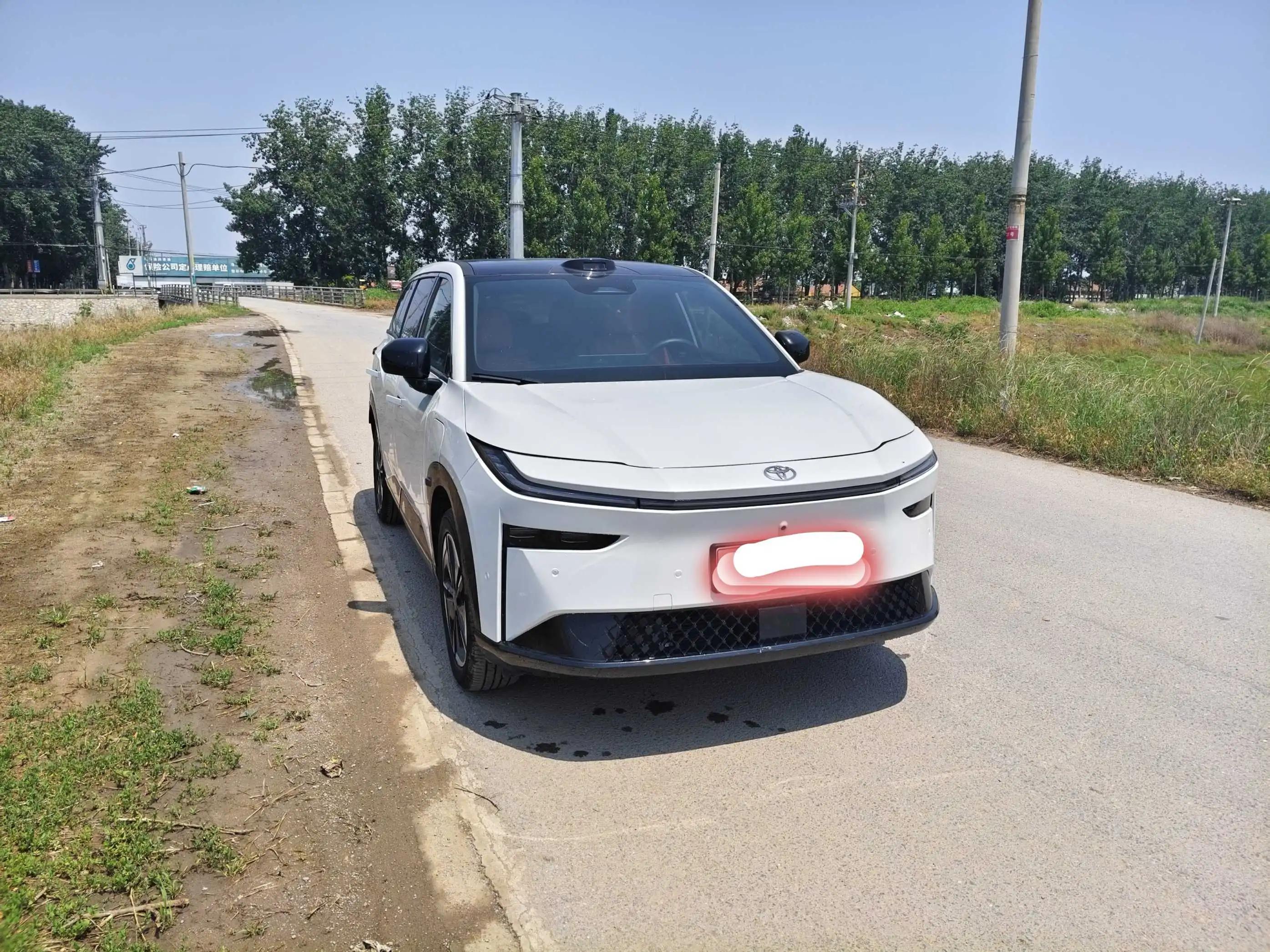 Toyota 2025 Platinum Intelligence 3X 520 Pro Advanced Intelligence Driving Edition Automatic Gear 2