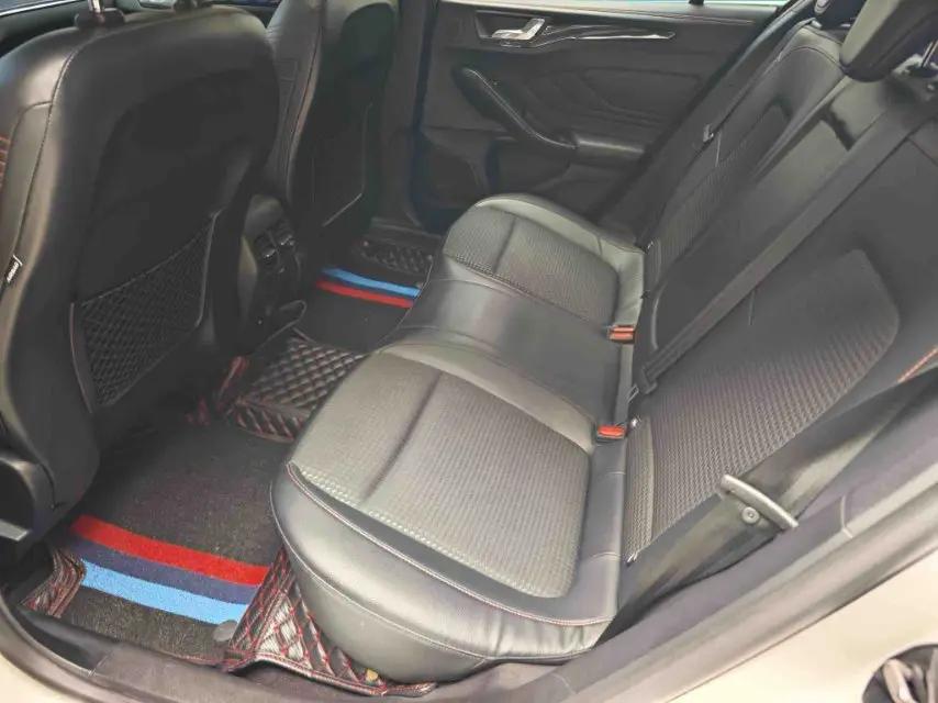 Focus 2021 sedan EcoBoost 180 automatic ST Line 3