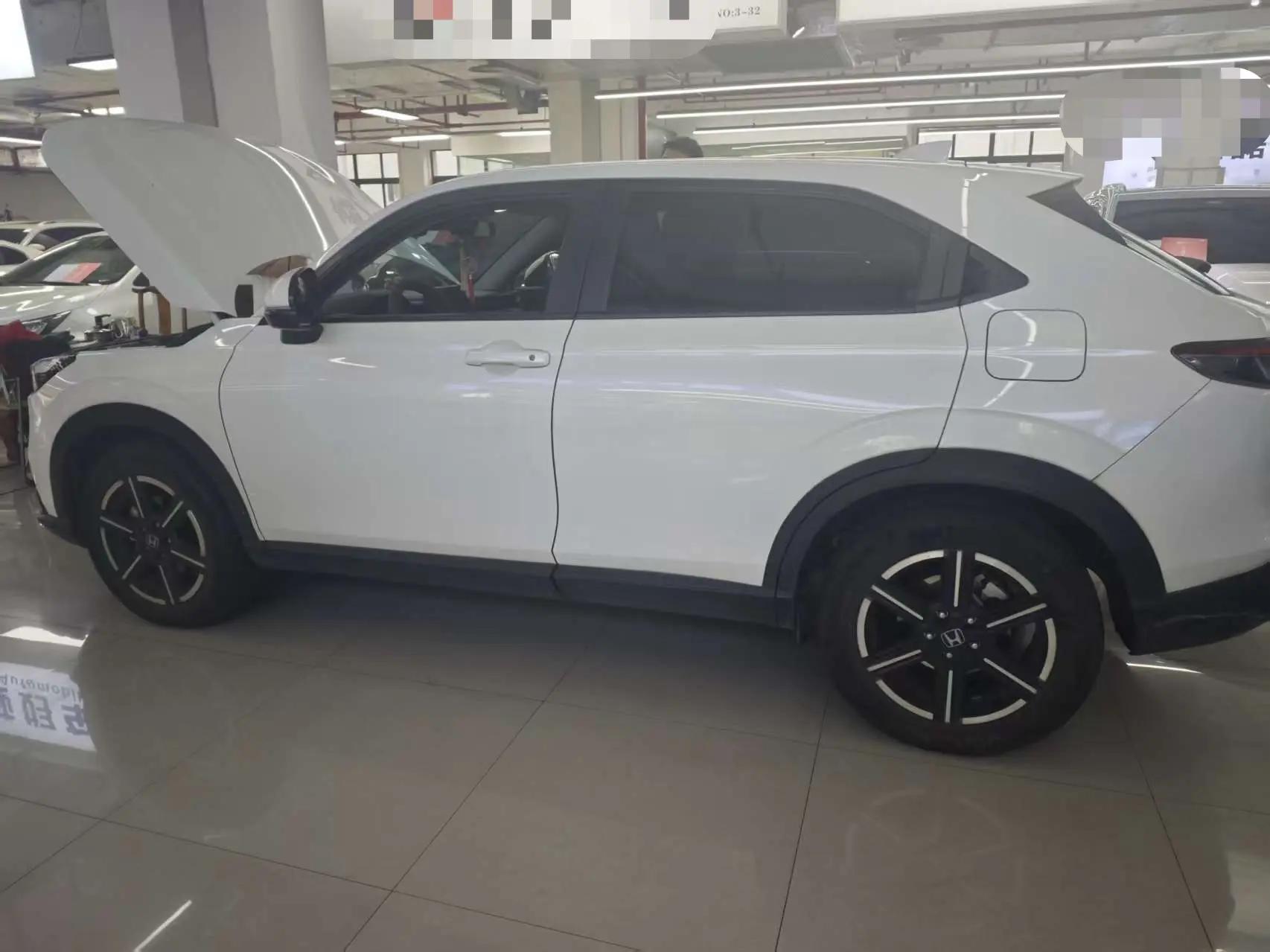 Honda 2023 Vezel 1.5 CVT Technology Edition Automatic 3
