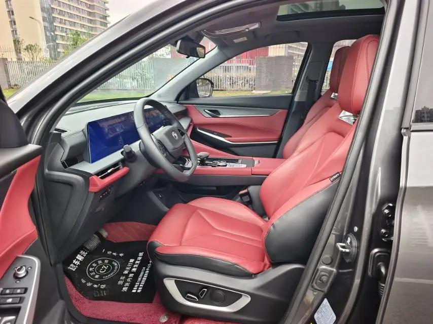 ChangAn 2023 CS75 PLUS 1.5T Prestige Automatic 2