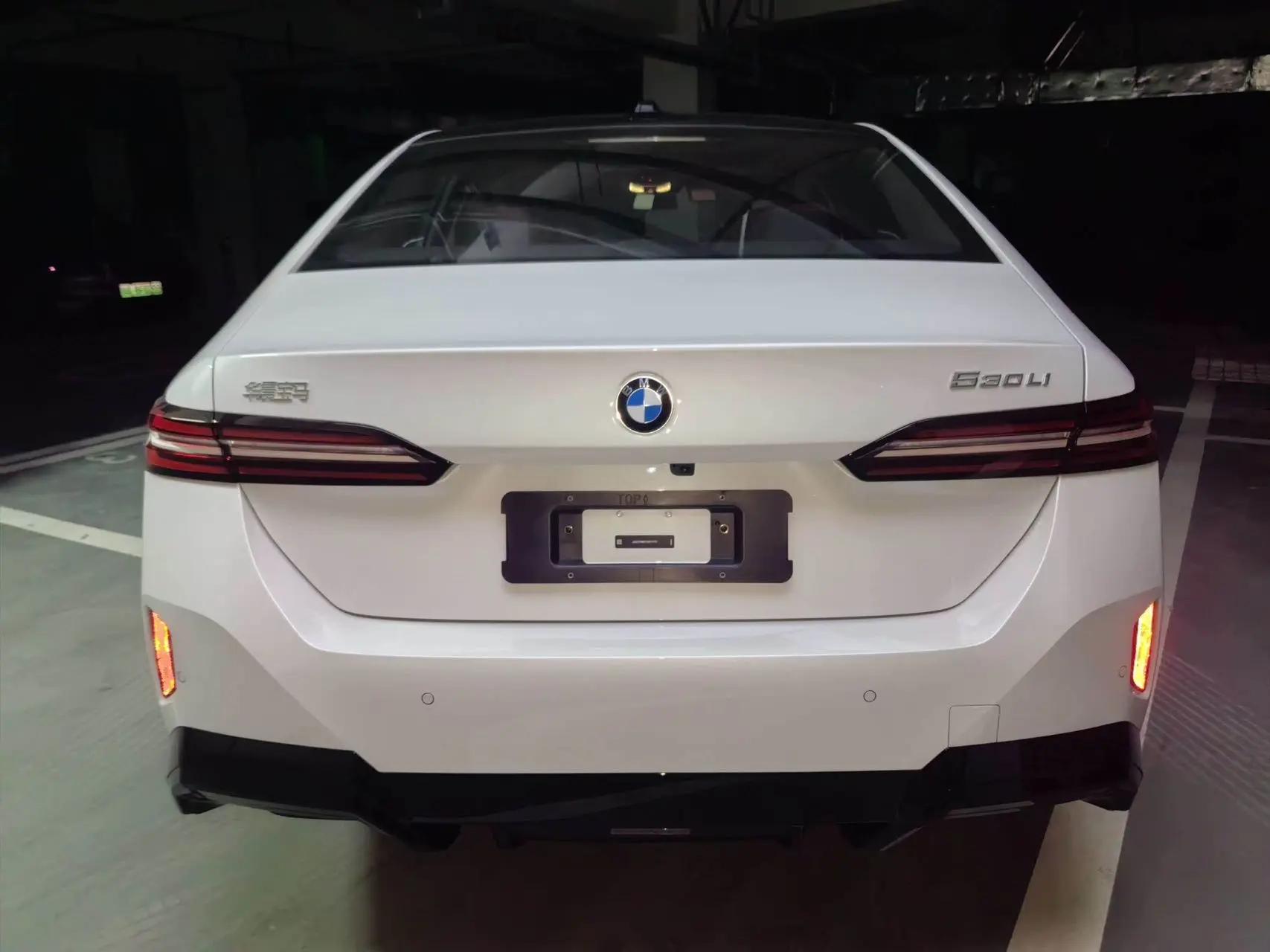 BMW 5 Series 2025 Model 530Li 48V 2.0T Luxury Line M Sport Package Automatic 7