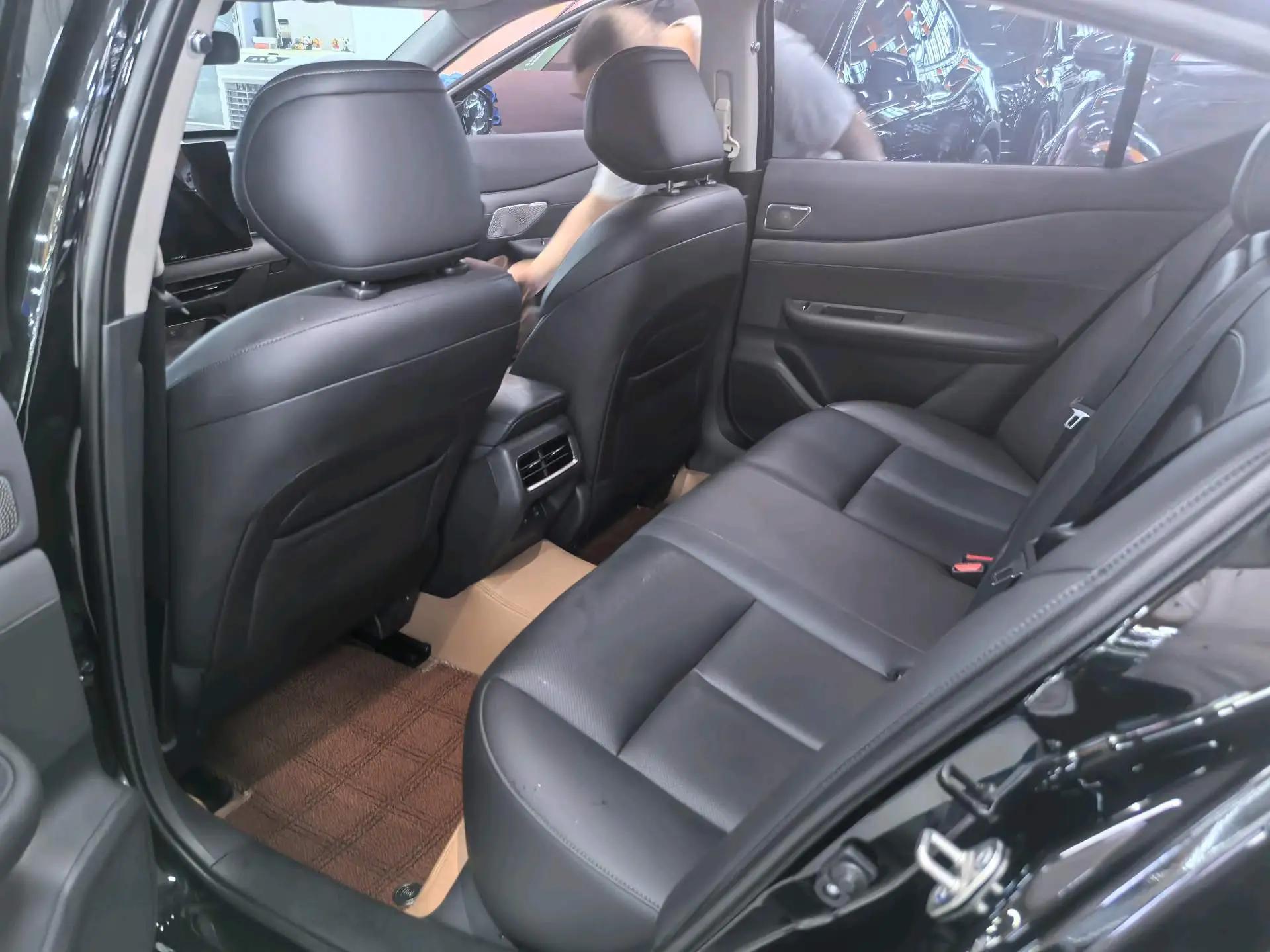 Nissan 2025 Teana 2.0 Stepless XL-TLS Pleasant Edition Automatic Gear 4