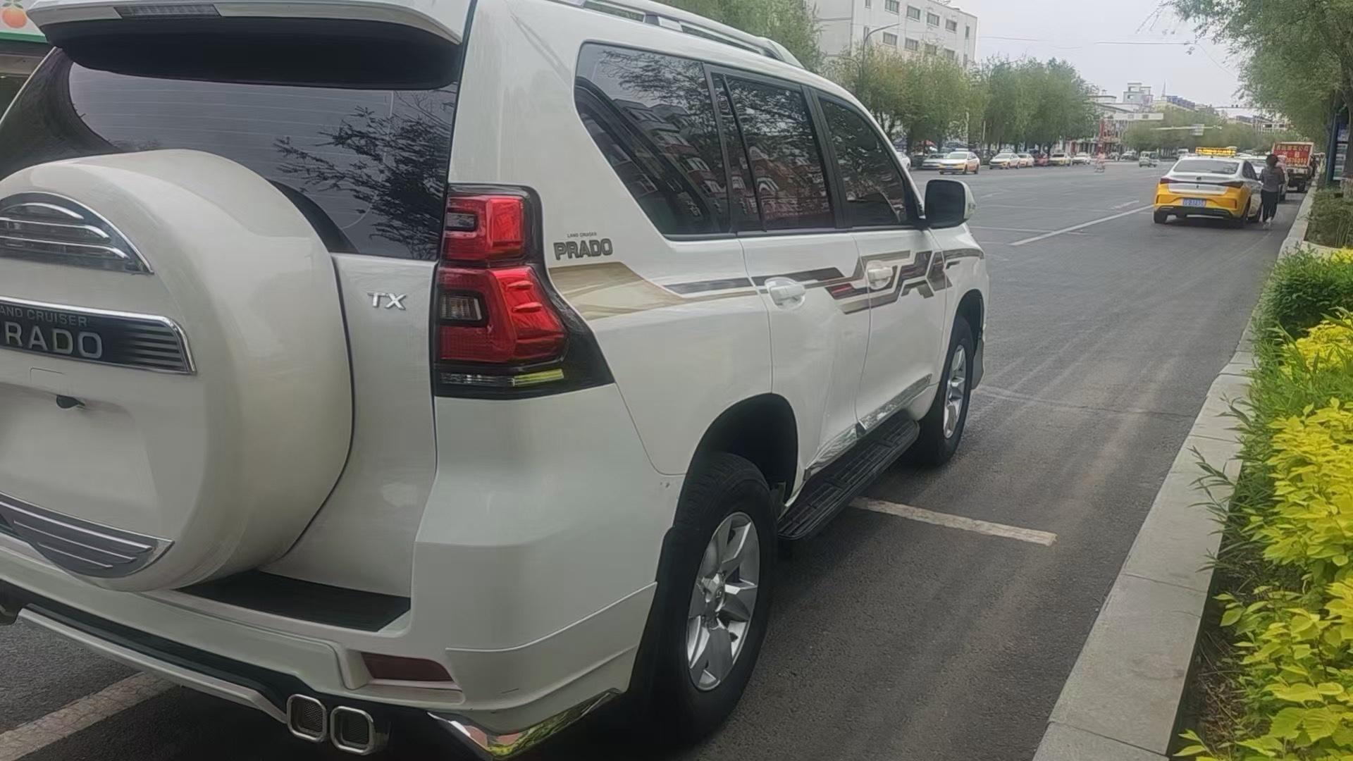 Prado (Imported) 2014 2.7L Automatic Standard Edition 4