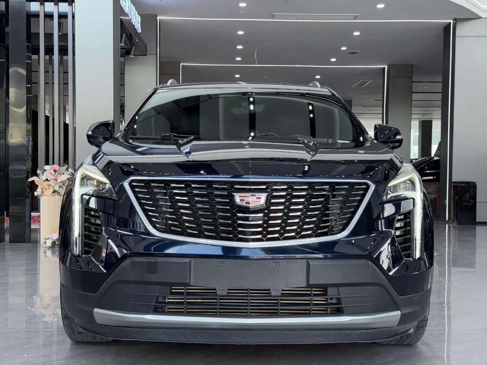Cadillac XT4 2020 28T Two-Drive Luxury Sports 2