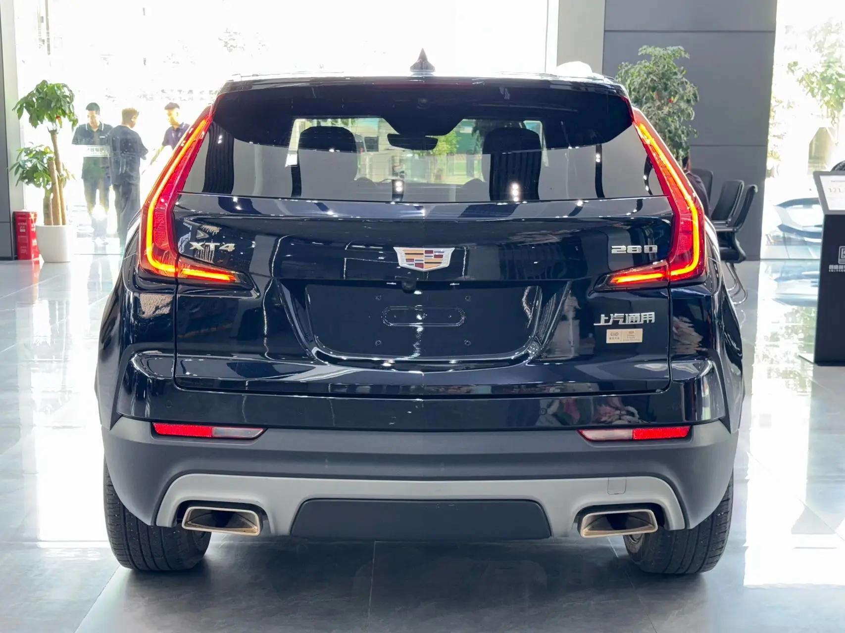 Cadillac XT4 2020 28T Two-Drive Luxury Sports 4