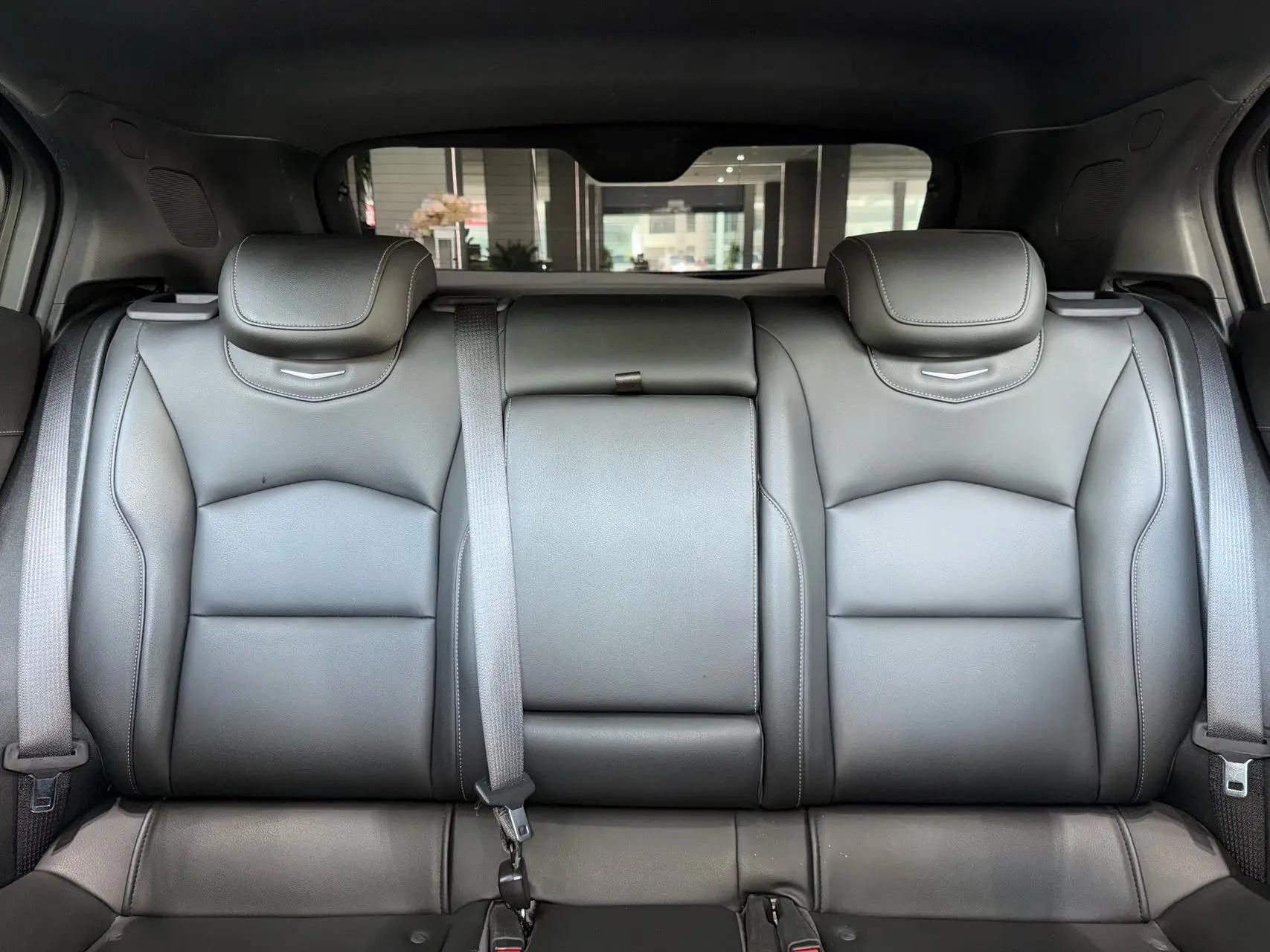 Cadillac XT4 2020 28T Two-Drive Luxury Sports 8