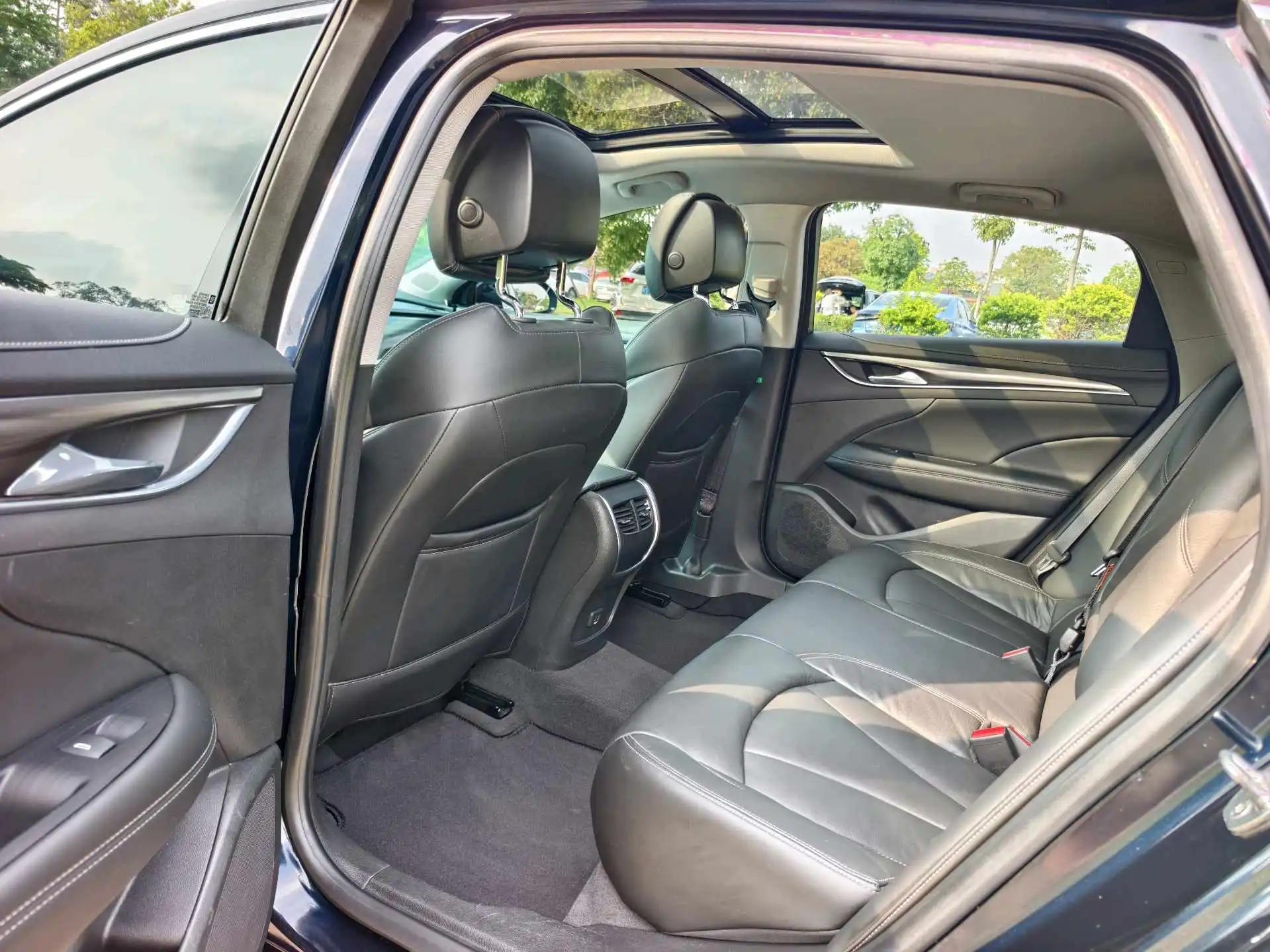 LaCrosse 2019 28T Luxury Model 6