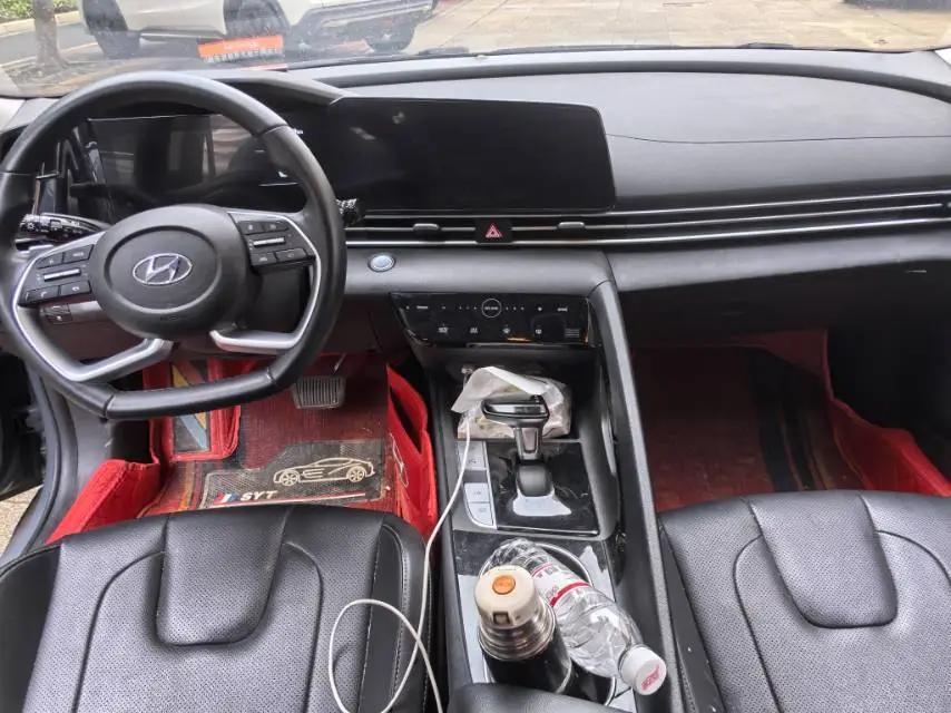 Elantra 2022 1.5L CVT LUX Premium Edition 6