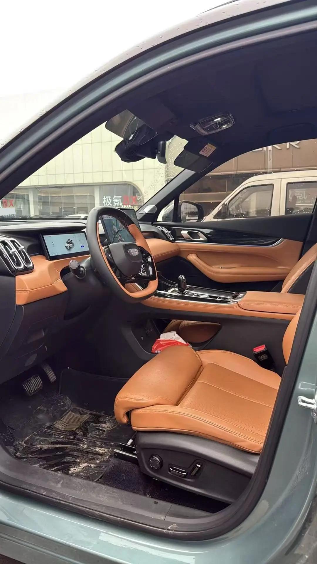 Geely 2025 Boyue L 1.5TD Splendid Automatic Gear 5
