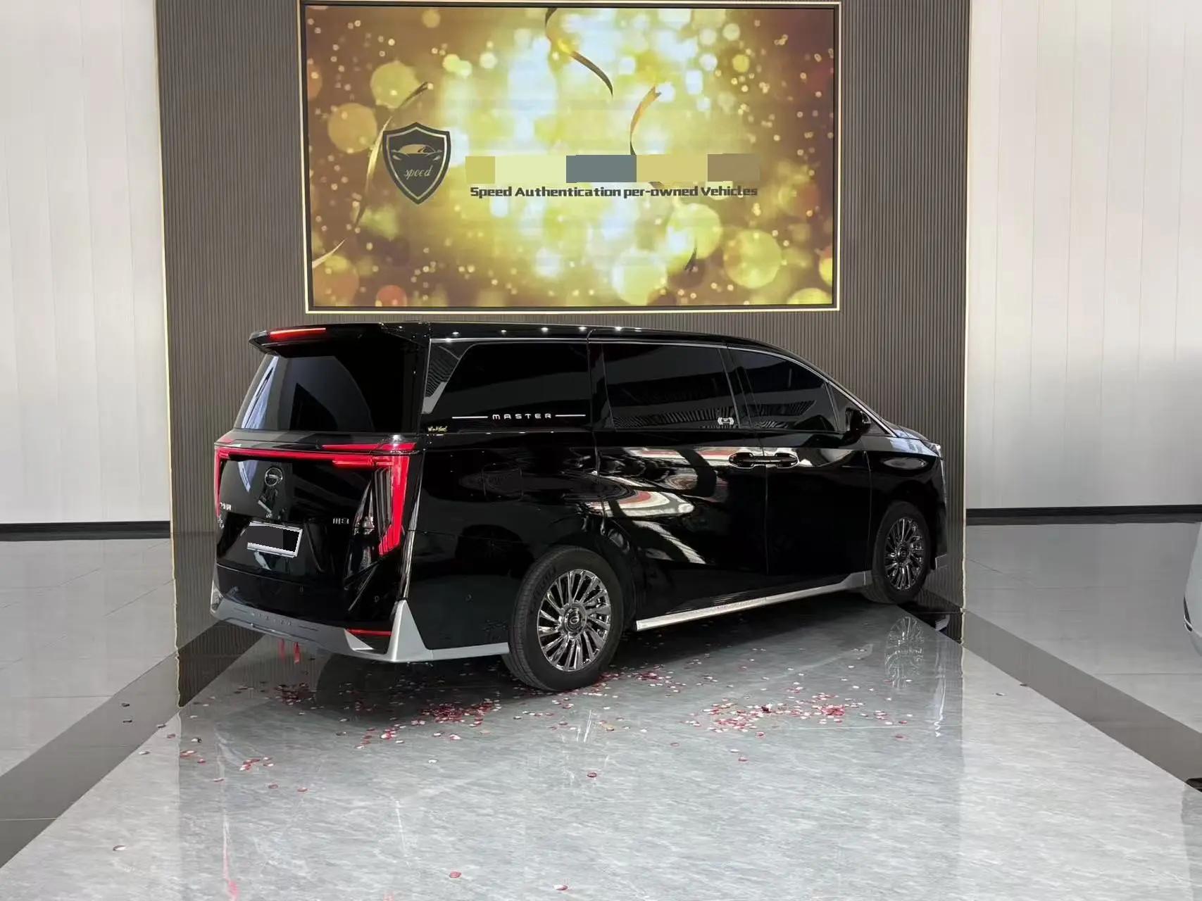 GAC Trumpchi 2024 M8 2.0T 400T Grand Master Series Pioneer Edition Automatic 10