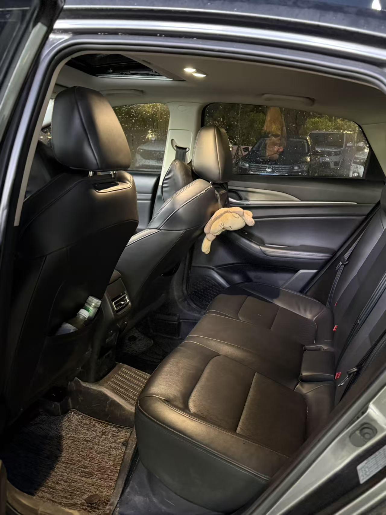 Yidong 2022 PLUS 1.6L GDI CVT Luxury Model 2