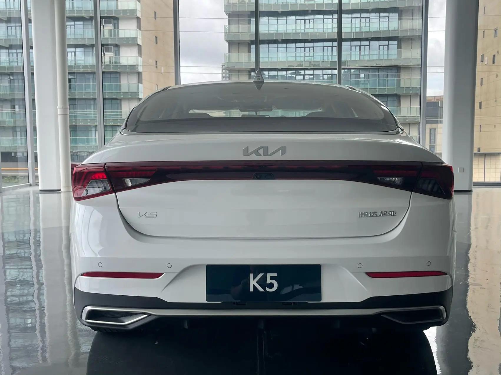 Kia 2025 K5 1.5T Deluxe Edition Automatic Gear 5
