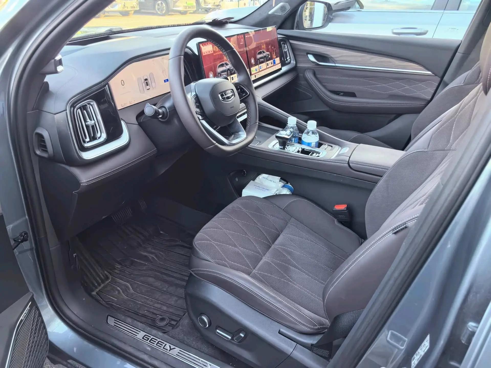Geely 2026 XingyueL (Monjaro) 2.0TD Oriental Obsidian full moon version automatic gear 3
