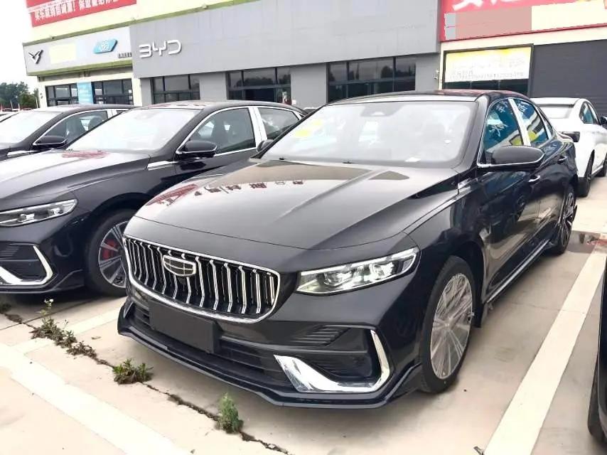 Открыть галерею: Geely 2026 Xingrui 1.5TD Oriental Yao Kunlun Edition Automatic