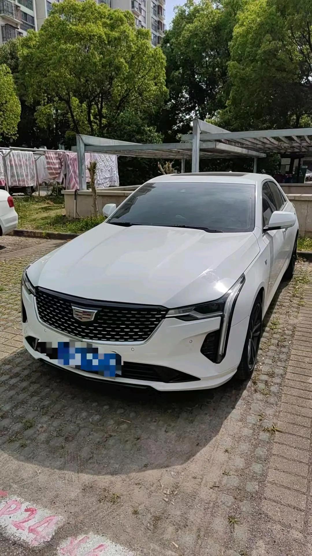 Cadillac CT4 2022 28T Luxury Model