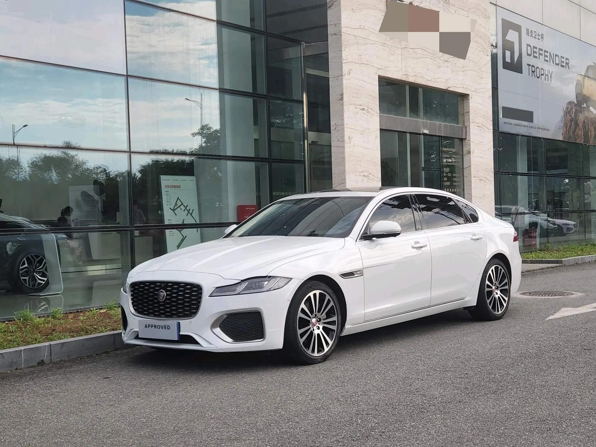 Jaguar XFL 2022 XFL 2.0T P 12500.00g Drive Enjoy Deluxe Edition