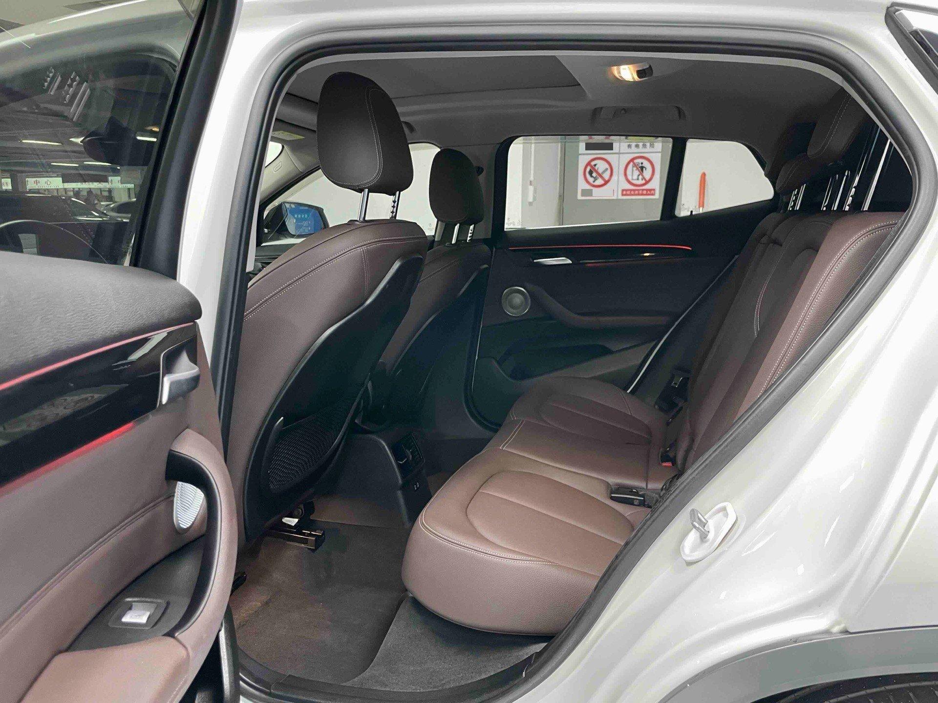 BMW X2 2020 sDrive20i M off-road set 7
