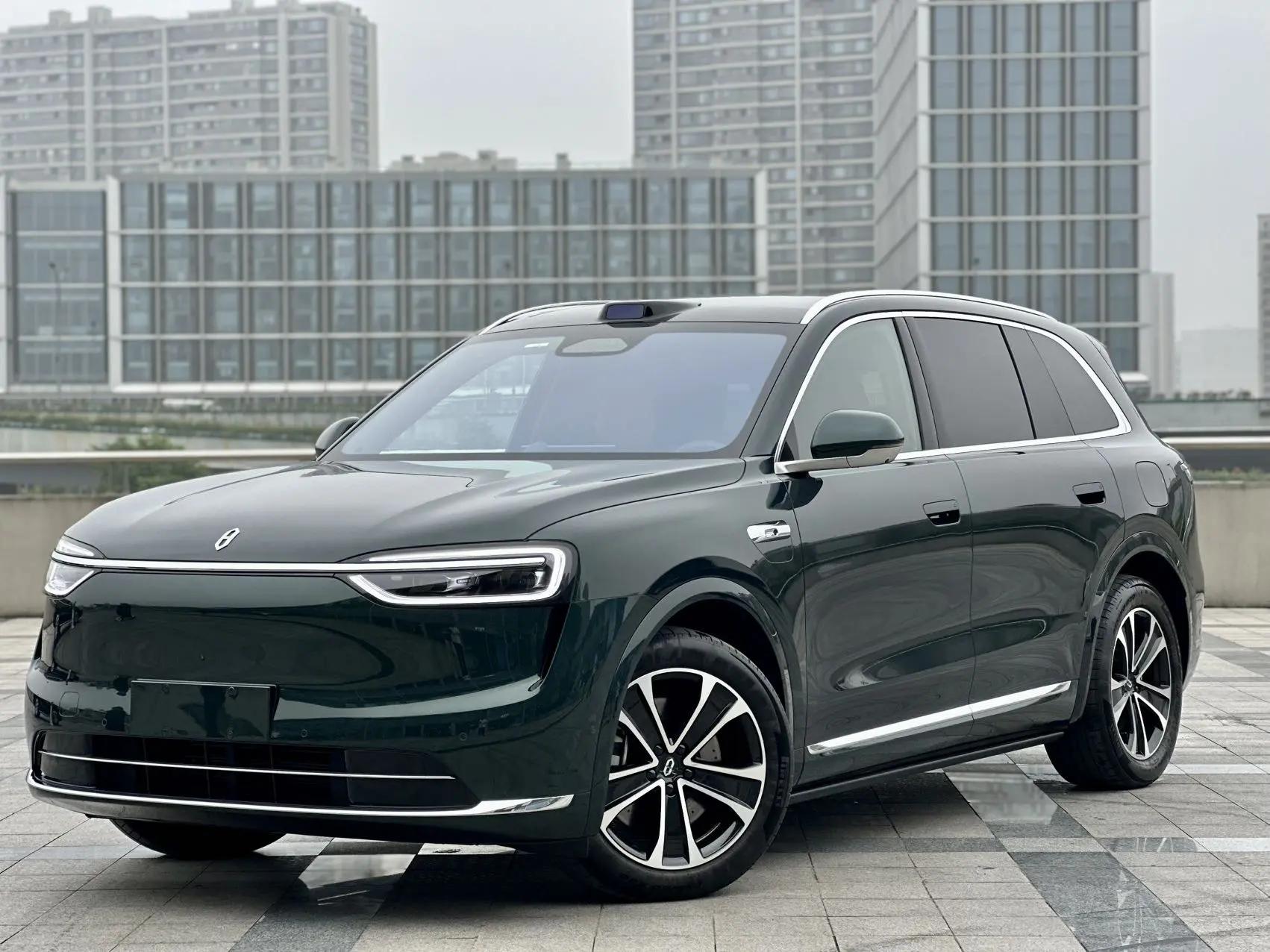 Открыть галерею: AITO 2026 AITO M7 Ultra 4-wheel drive version 5-seat automatic gear