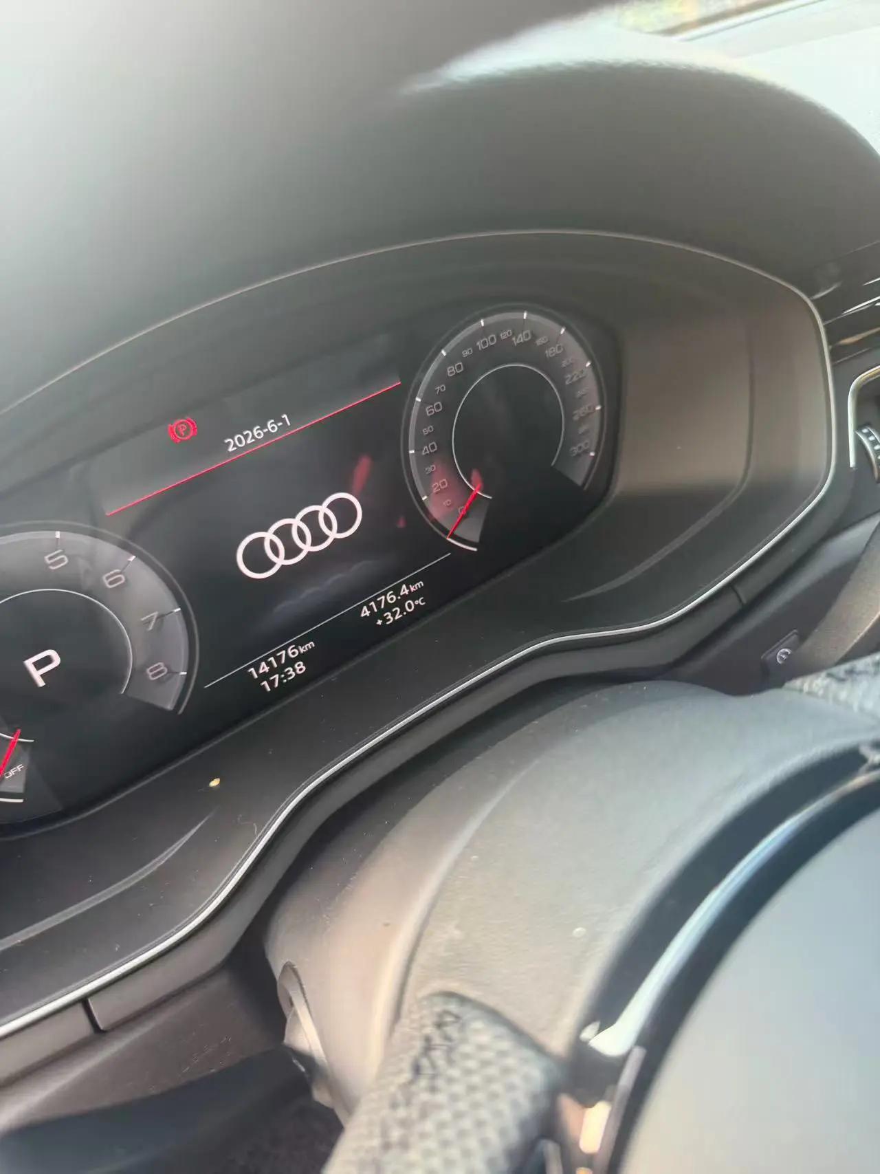 Audi 2024 A4L 2.0TFSI 40TFSI Luxury Dynamic Edition, Automatic 9