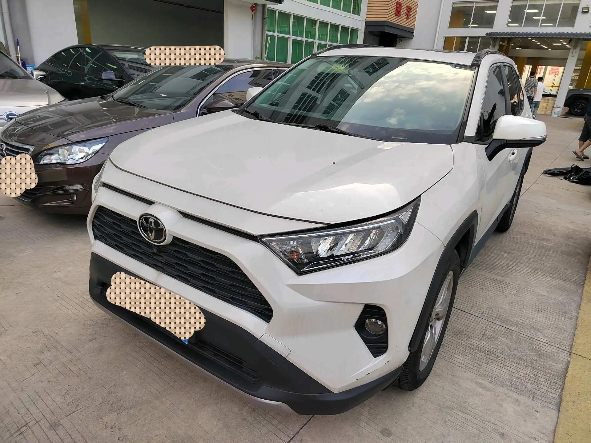 RAV4 Rongfeng 2020 2.0L CVT Two-Drive Fashion PLUS Edition