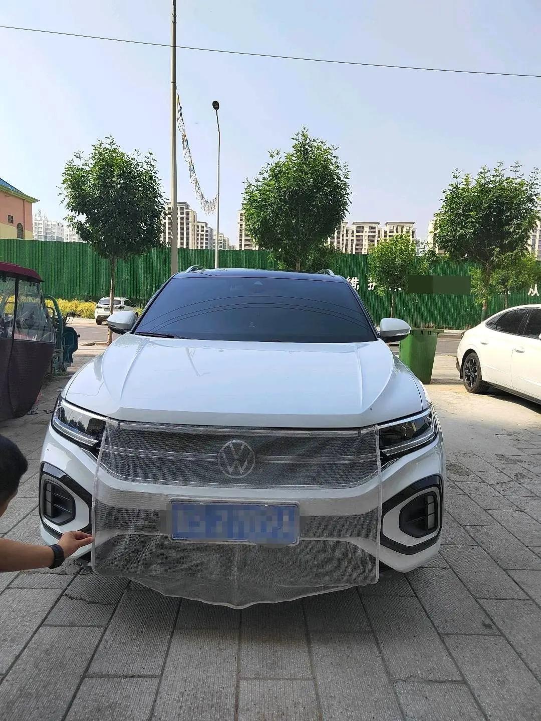 Volkswagen 2023 T-ROC 1.5TSI 300TSI Front-Wheel Drive Chenguang Edition Automatic 2