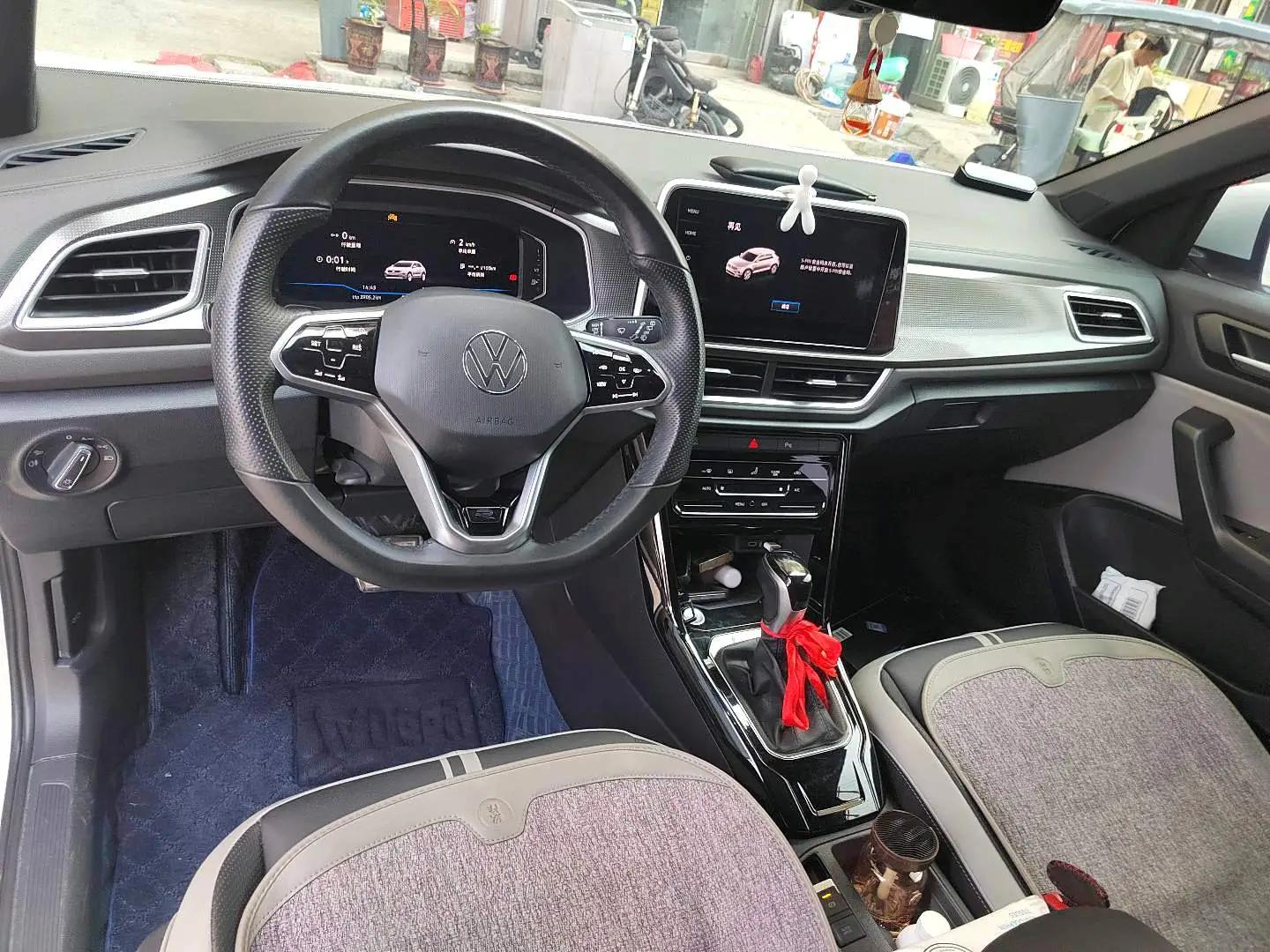 Volkswagen 2023 T-ROC 1.5TSI 300TSI Front-Wheel Drive Chenguang Edition Automatic 3
